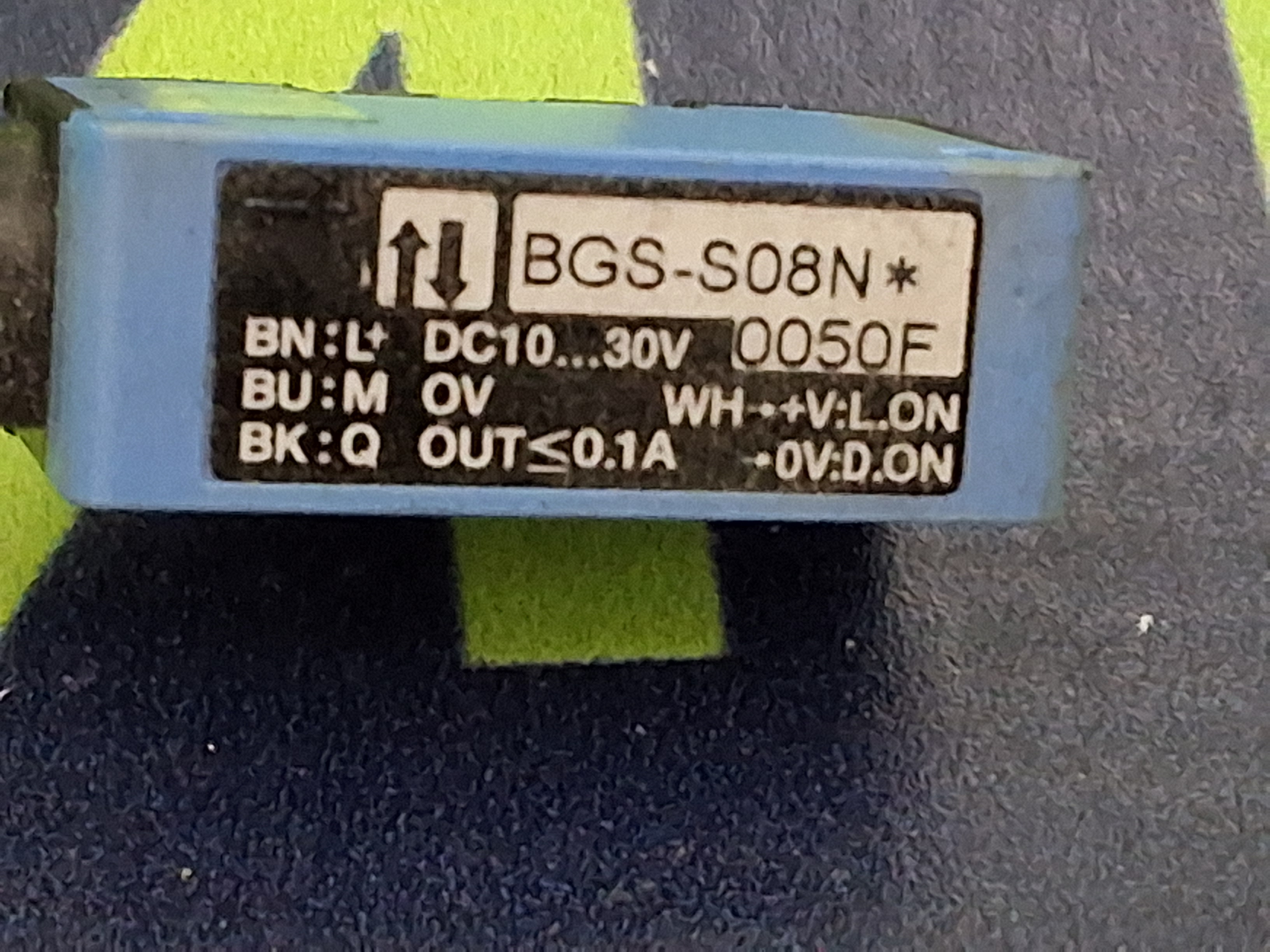 Used SICK BGS-S08N PHOTOELECTRIC SENSOR