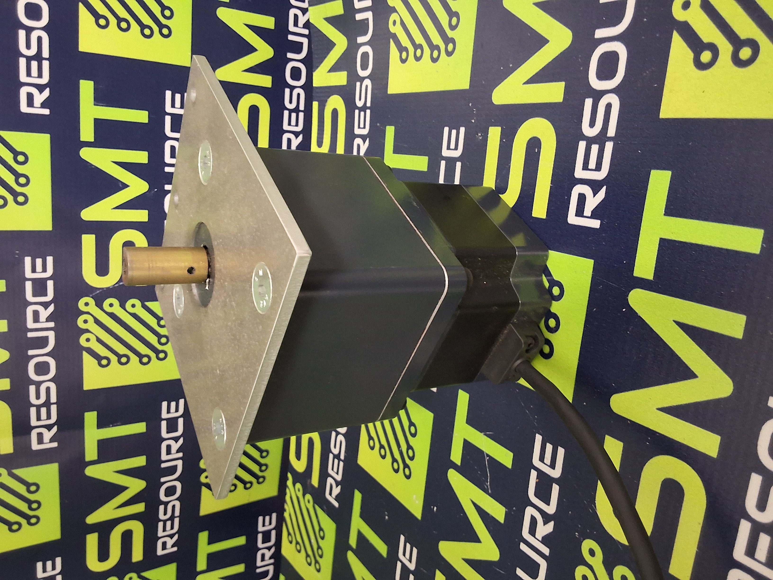 Used VEXTA ORIENTAL MOTOR CO. PK596AW1-T10 STEPPING SERVO MOTOR 5-PHASE 0.072"/Step 0.57VDC 1.4A