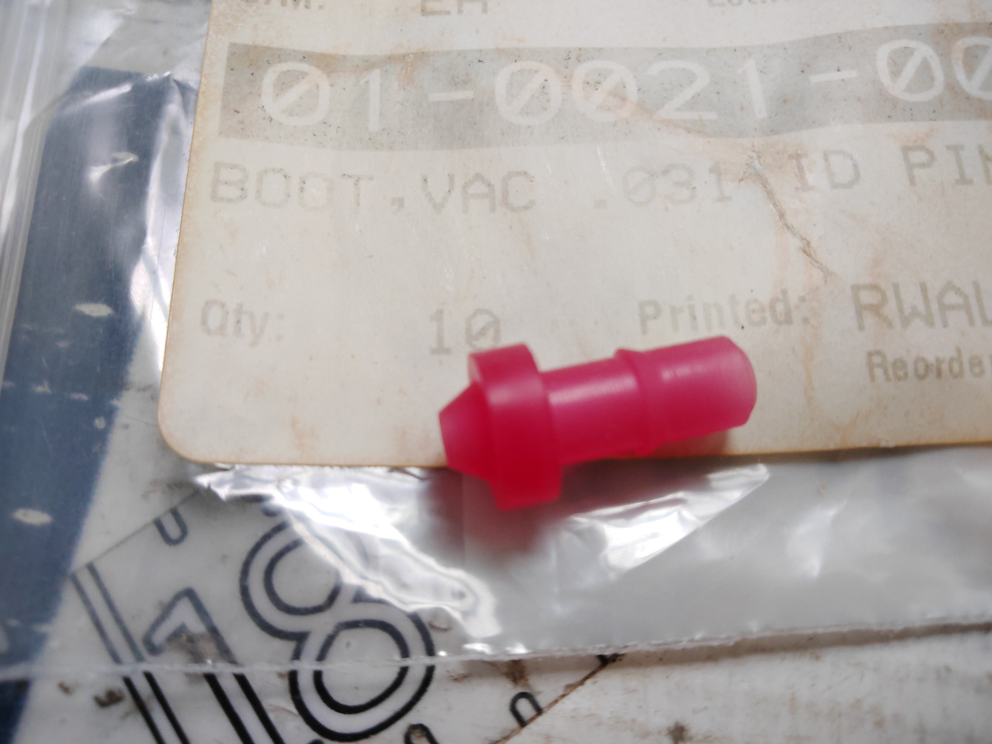 ASYMTEK 01-0019-00 BOOT, VACUUM ORANGE- PACK OF 10 UNITS