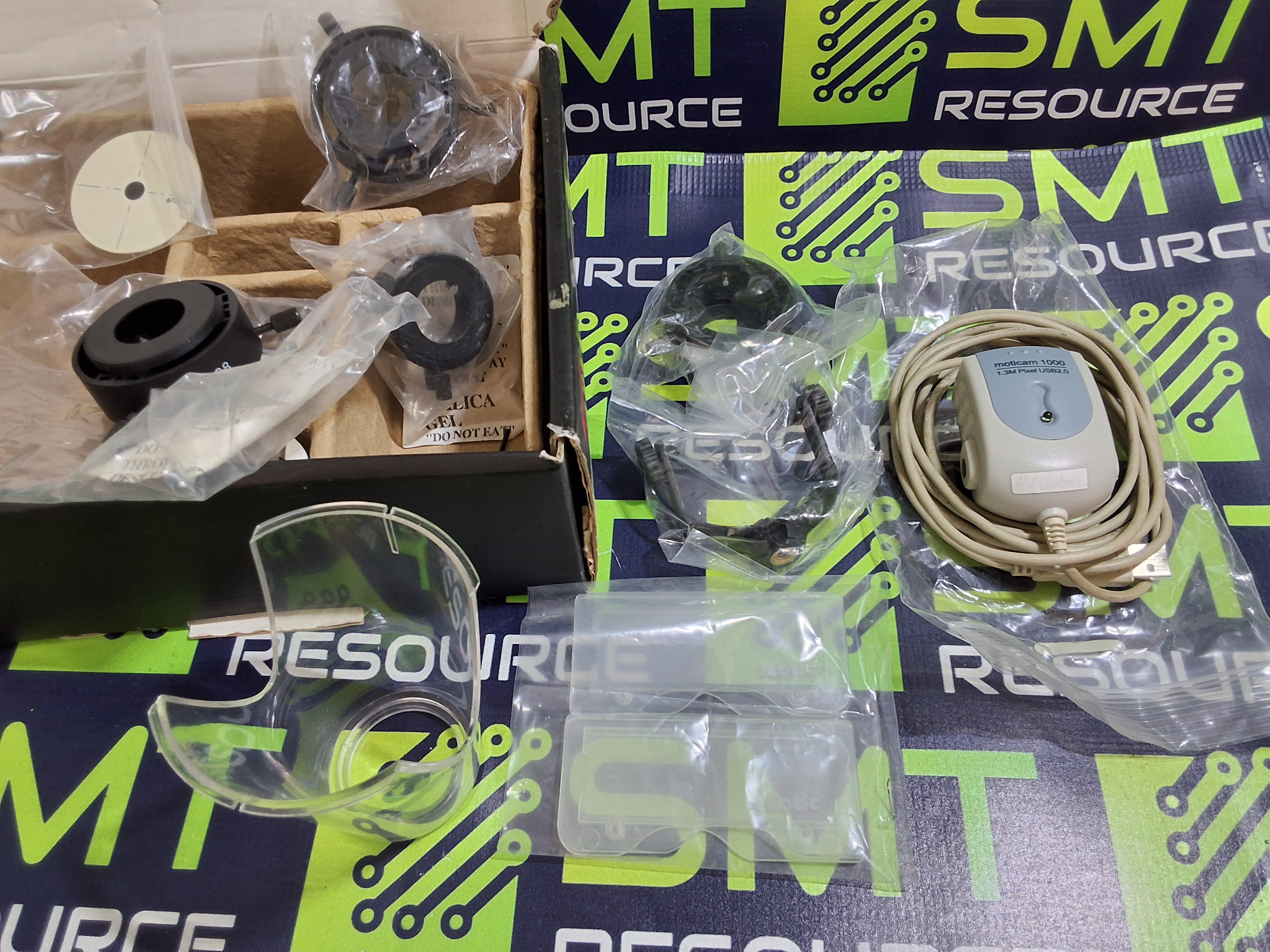 Used MOTIC MOTICAM 1000 DIGITAL MICROSCOPY CAMERA WITH PARTS