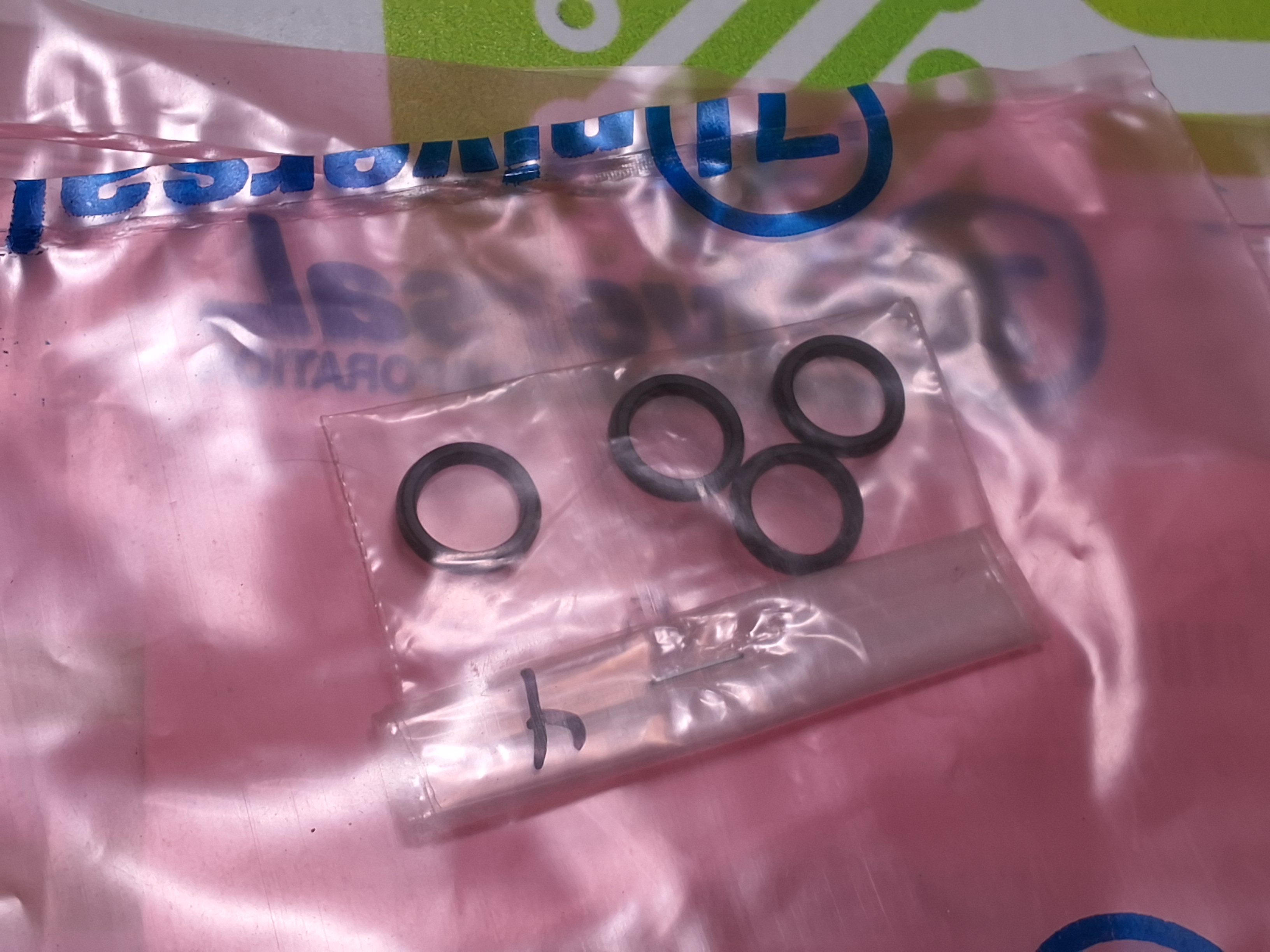 UNIVERSAL INSTRUMENTS  630 070 1838 SEAL - LOT OF 4 - NEW