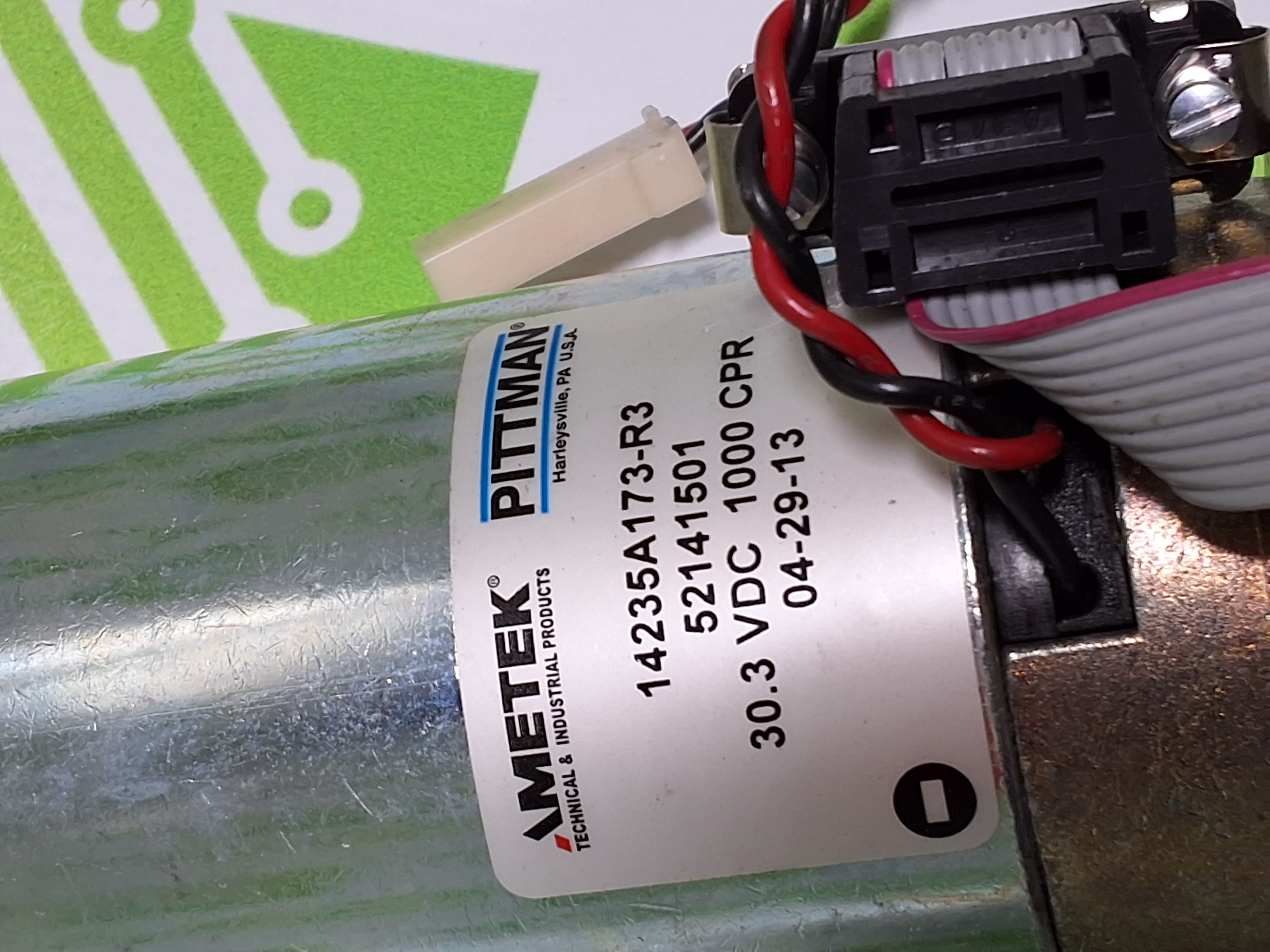 AMETEK PITTMAN 14235A173-R3 52141501 MOTOR 30.3 VDC 1000 CPR - BRAND NEW