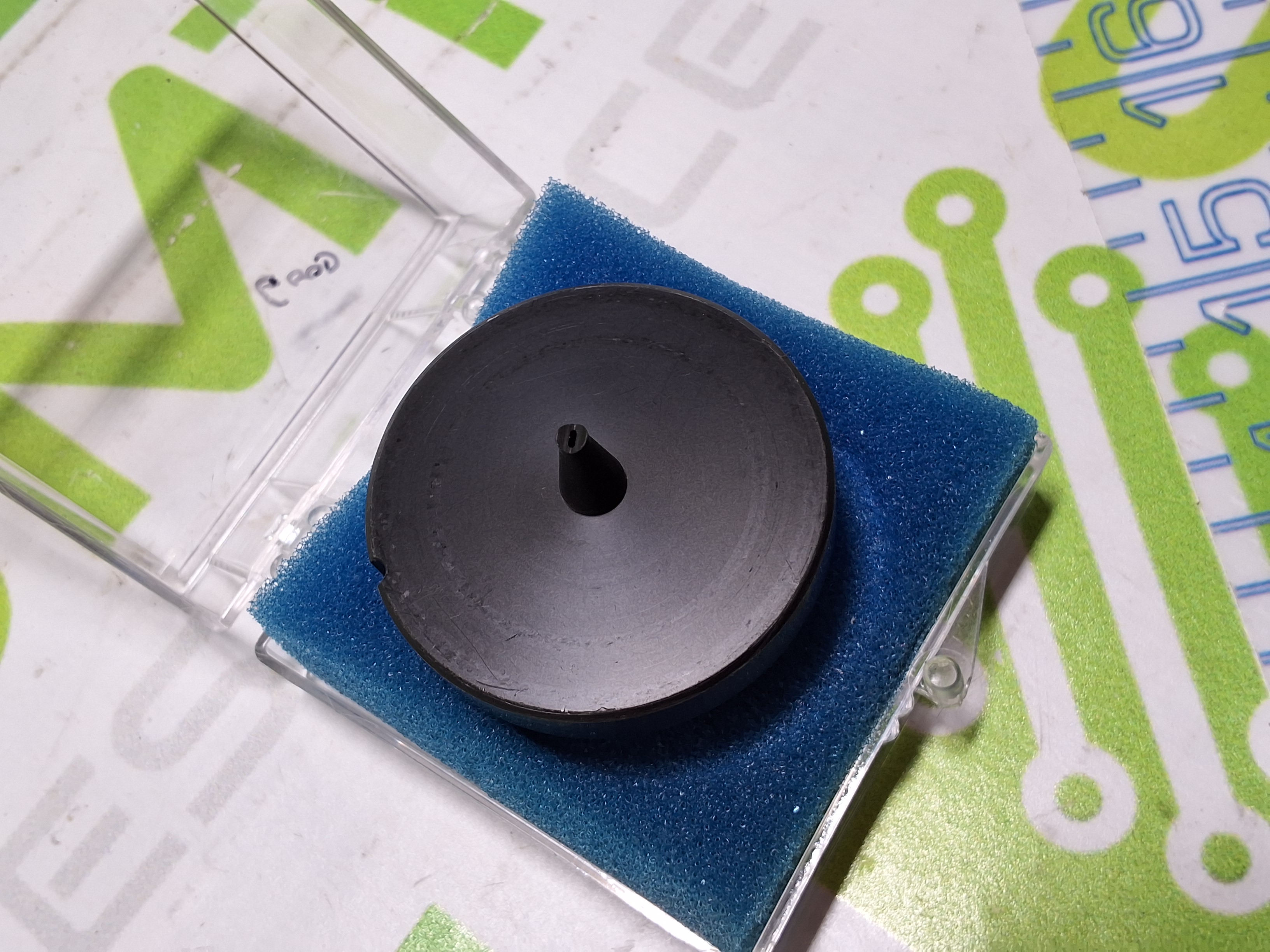 Used UNIVERSAL INSTRUMENTS 45466937 GSM 10MF NOZZLE