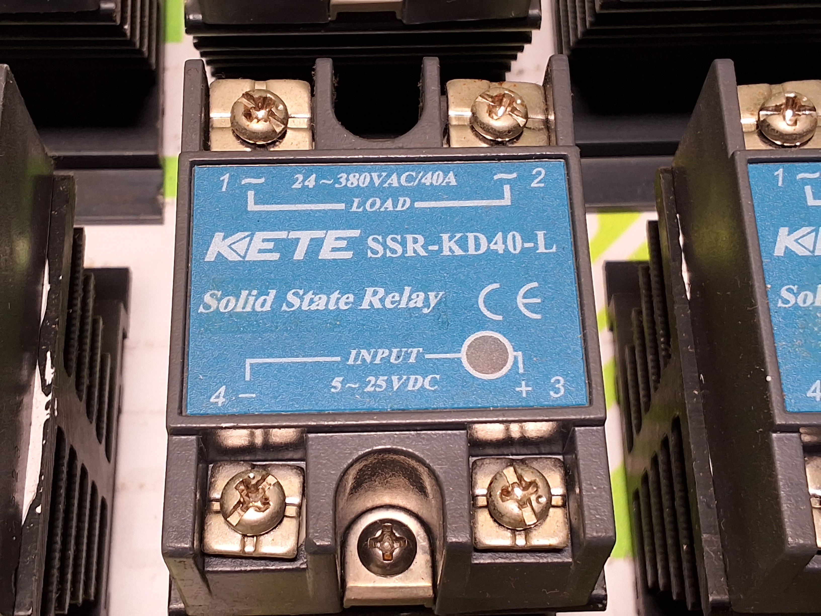 Used KETE SSR-KD40-L SOLID STATE RELAY