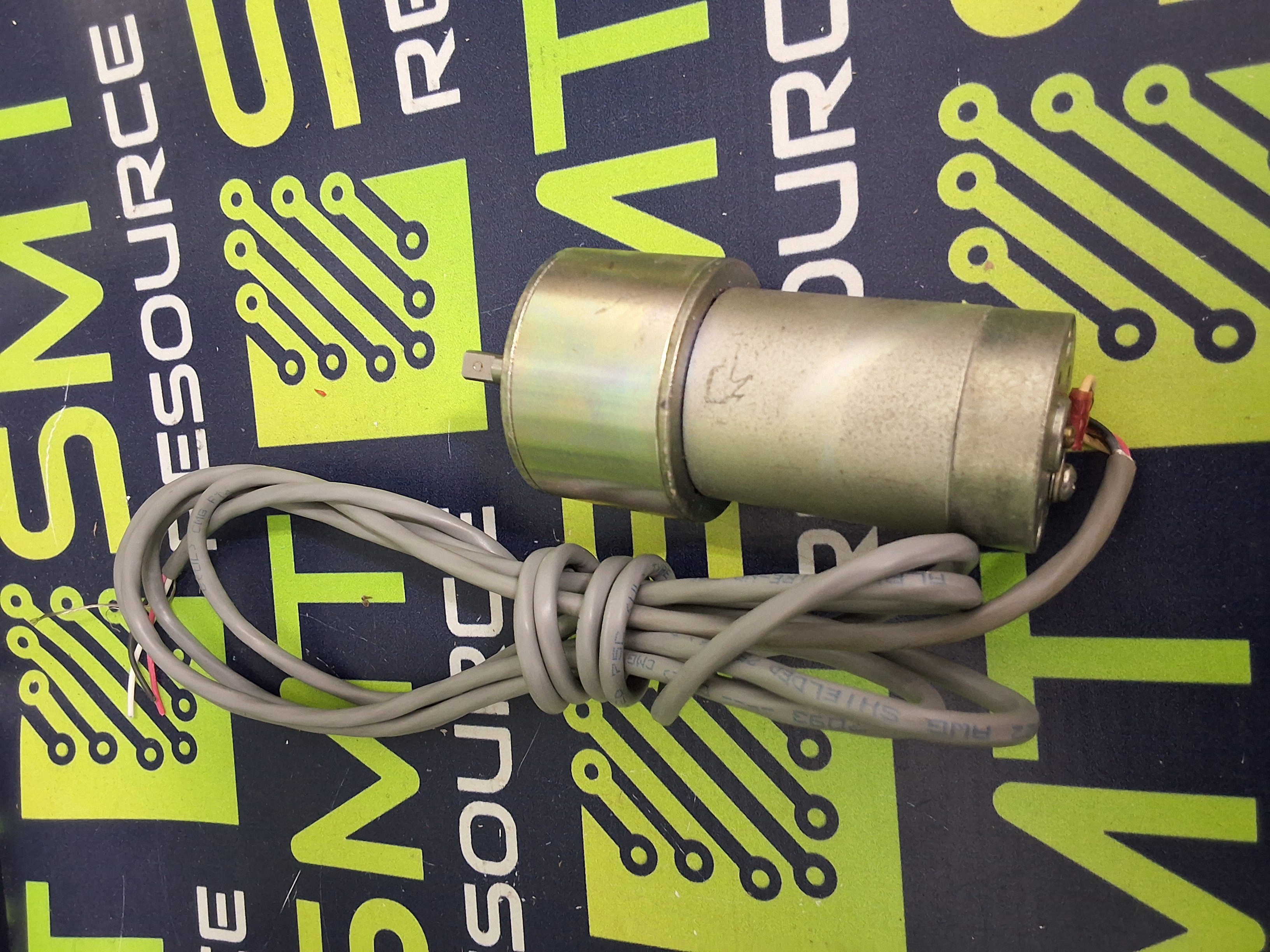 Used PITTMAN AMETEK GM9234C542-R1 / 46815303 DC GEARMOTOR 38.2VDC