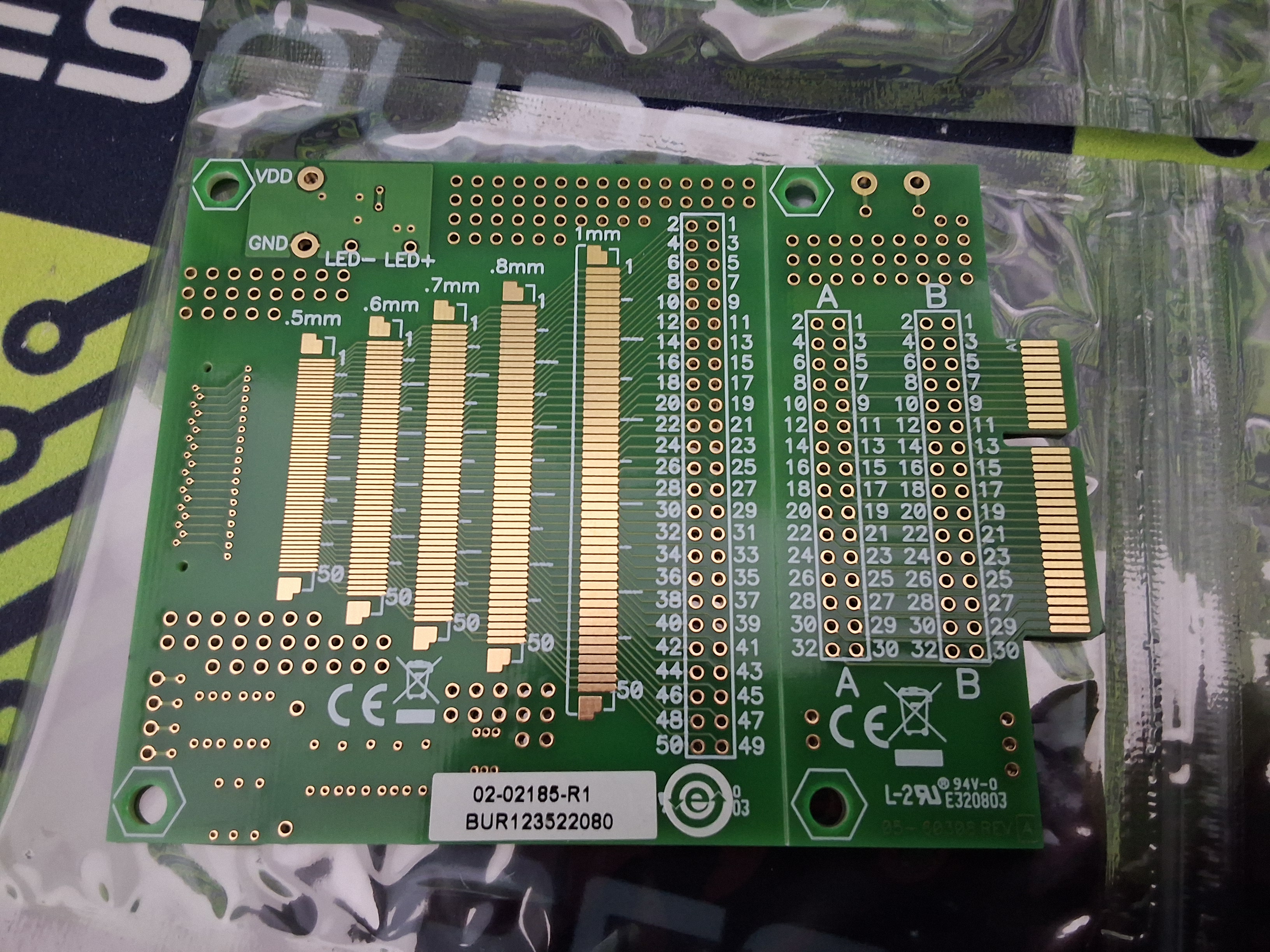 MICROCHIP 02-02185-R1 / BUR123522080 / 05-60308 GRAPHICS DISPLAY PROTOTYPE BOARD - BRAND NEW