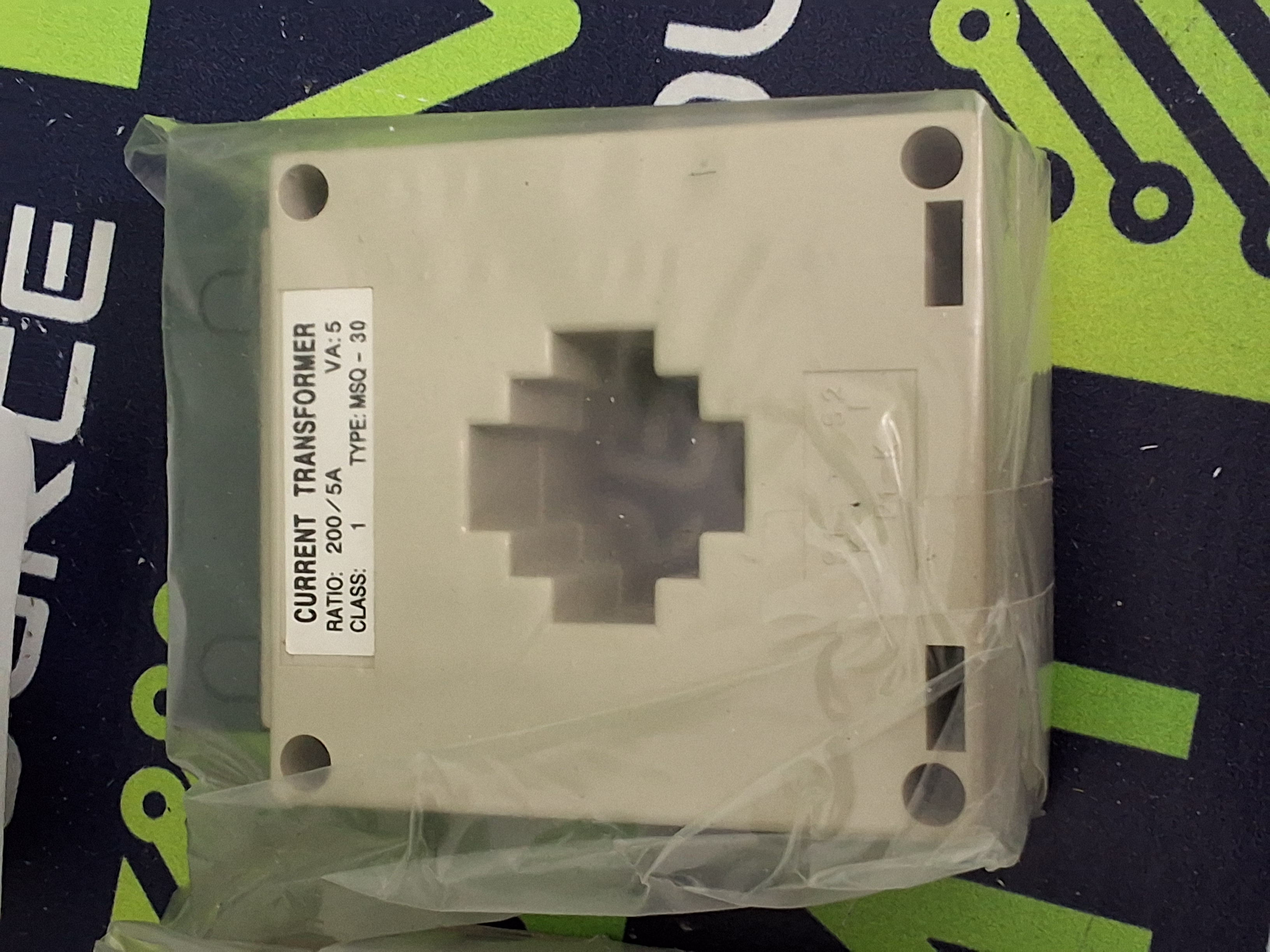 CURRENT TRANSFORMER MSQ-30 WITH MOUNTING SCREWS - BRAND NEW