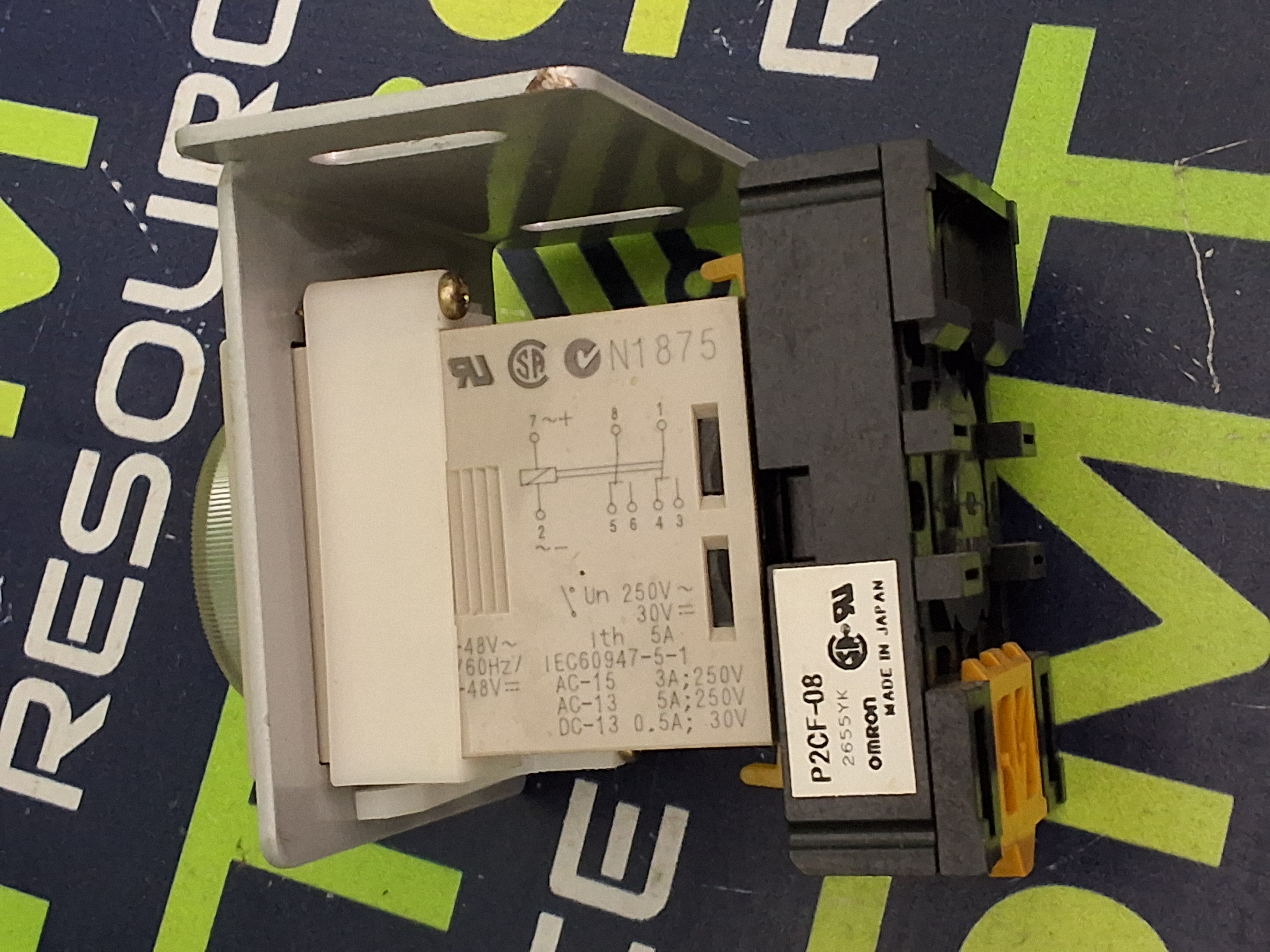 Used OMRON H3CR-A8 TIMER 5A 250VAC 30VDC
