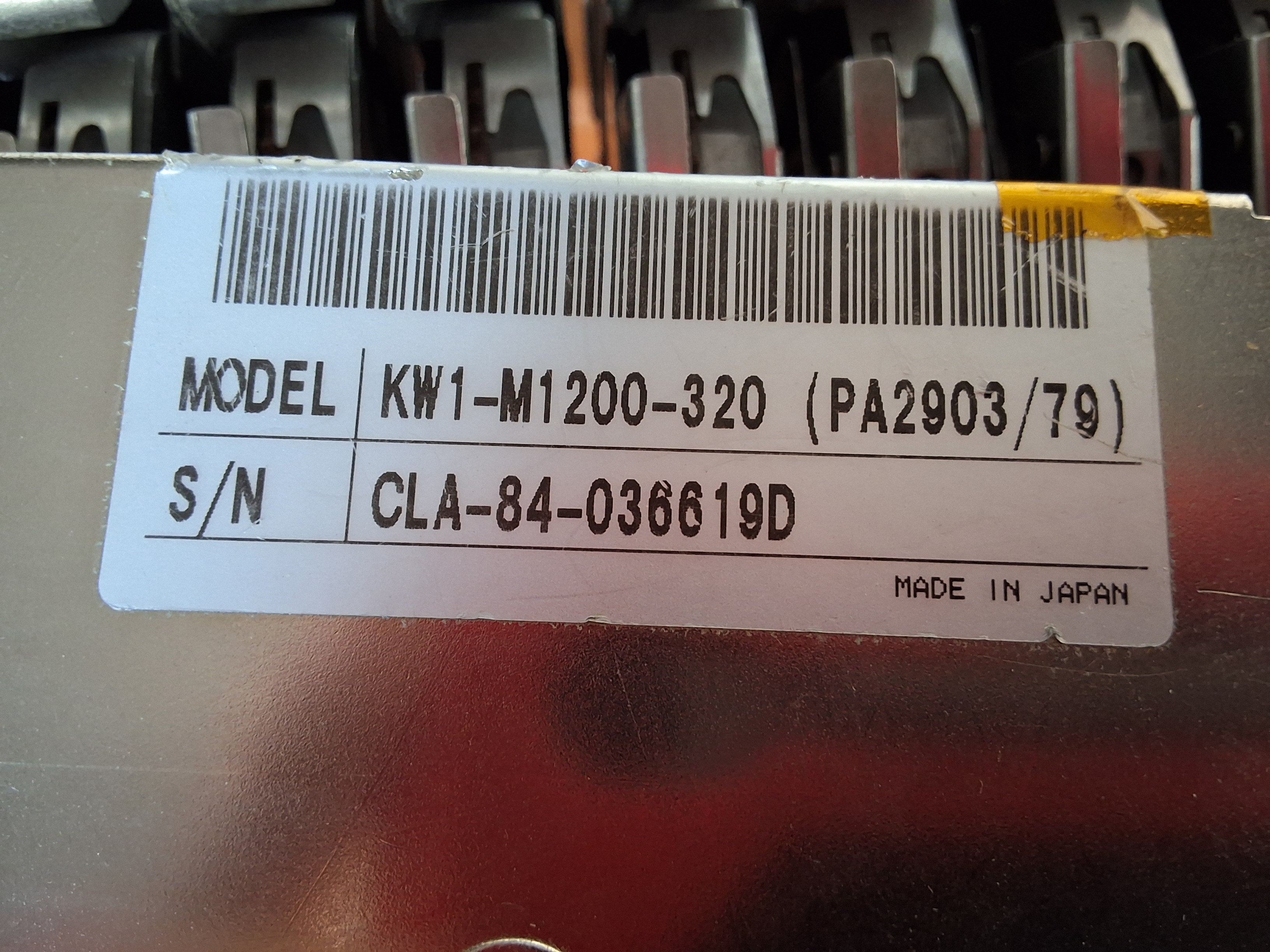 Used YAMAHA KW1-M1200-320 (PA2903/79) CL SERIES FEEDER 8mm x 4mm