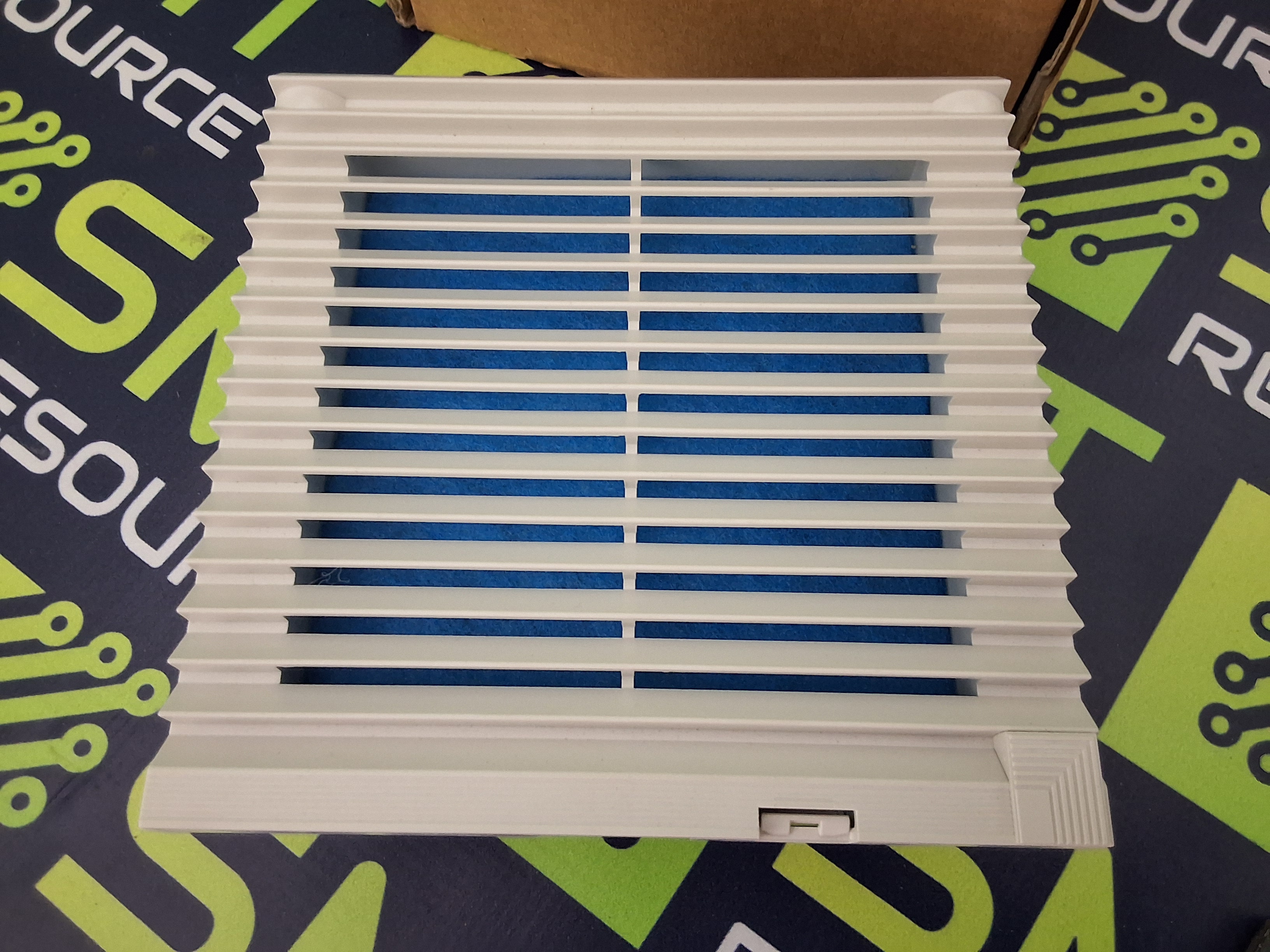 RITTAL SK3322107 COOLING FAN AND FILTER UNIT 230V 50/60Hz SK 3322 107 - BRAND NEW