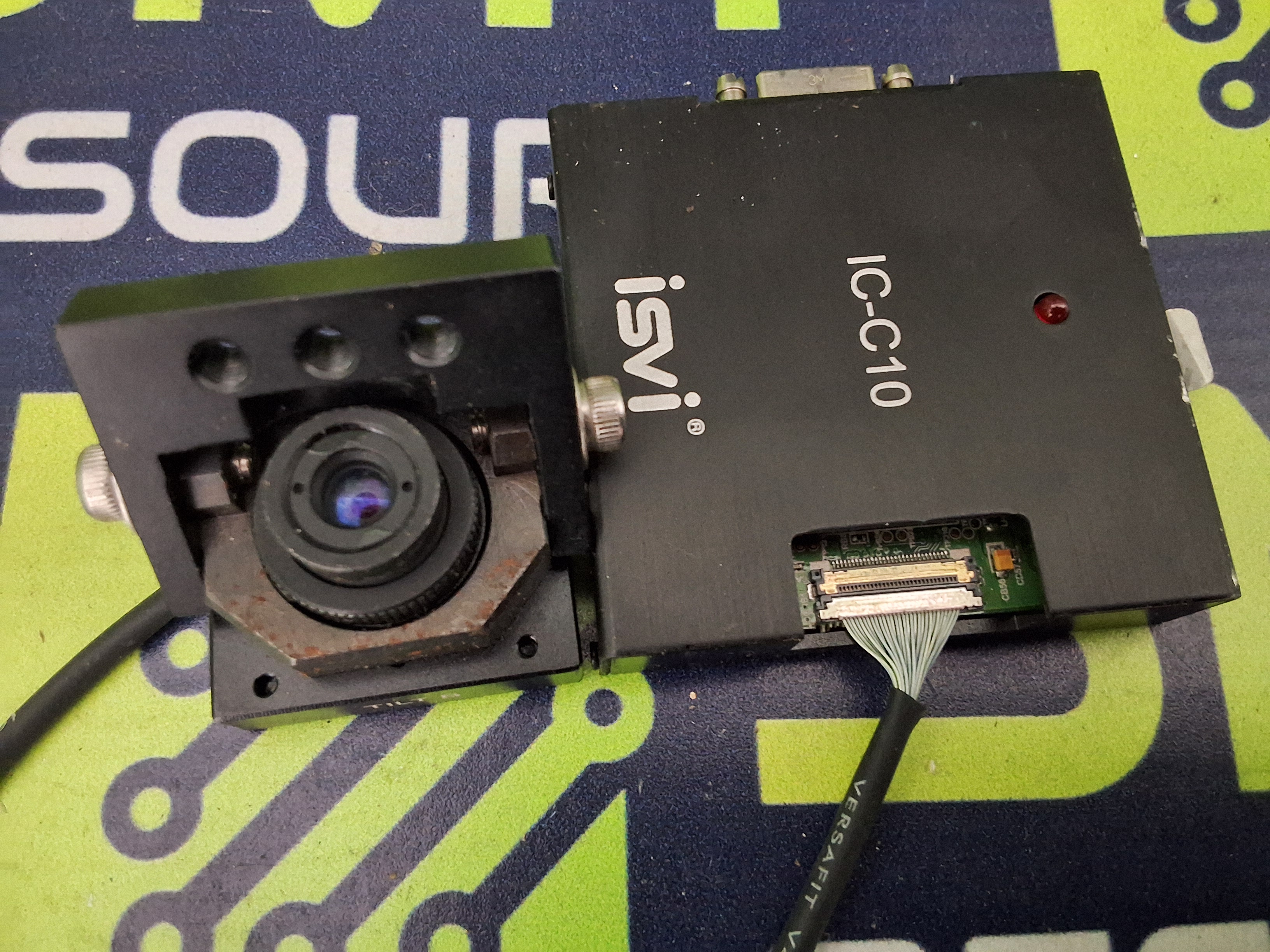 Used ISVI IC-C10 / IC-S10RSB HIGH RESOLUTION CAMERA WITH ISVI IC-C10 CONTROLLER