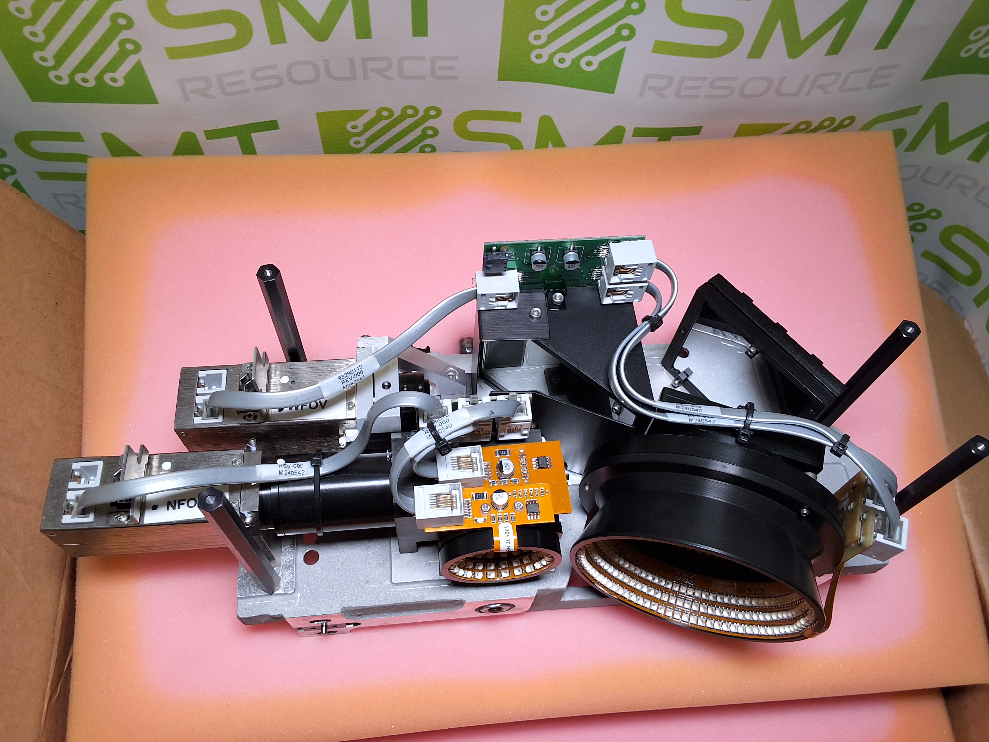 Used UNIVERSAL INSTRUMENTS LIGHTNING IMAGING STATION R49657406