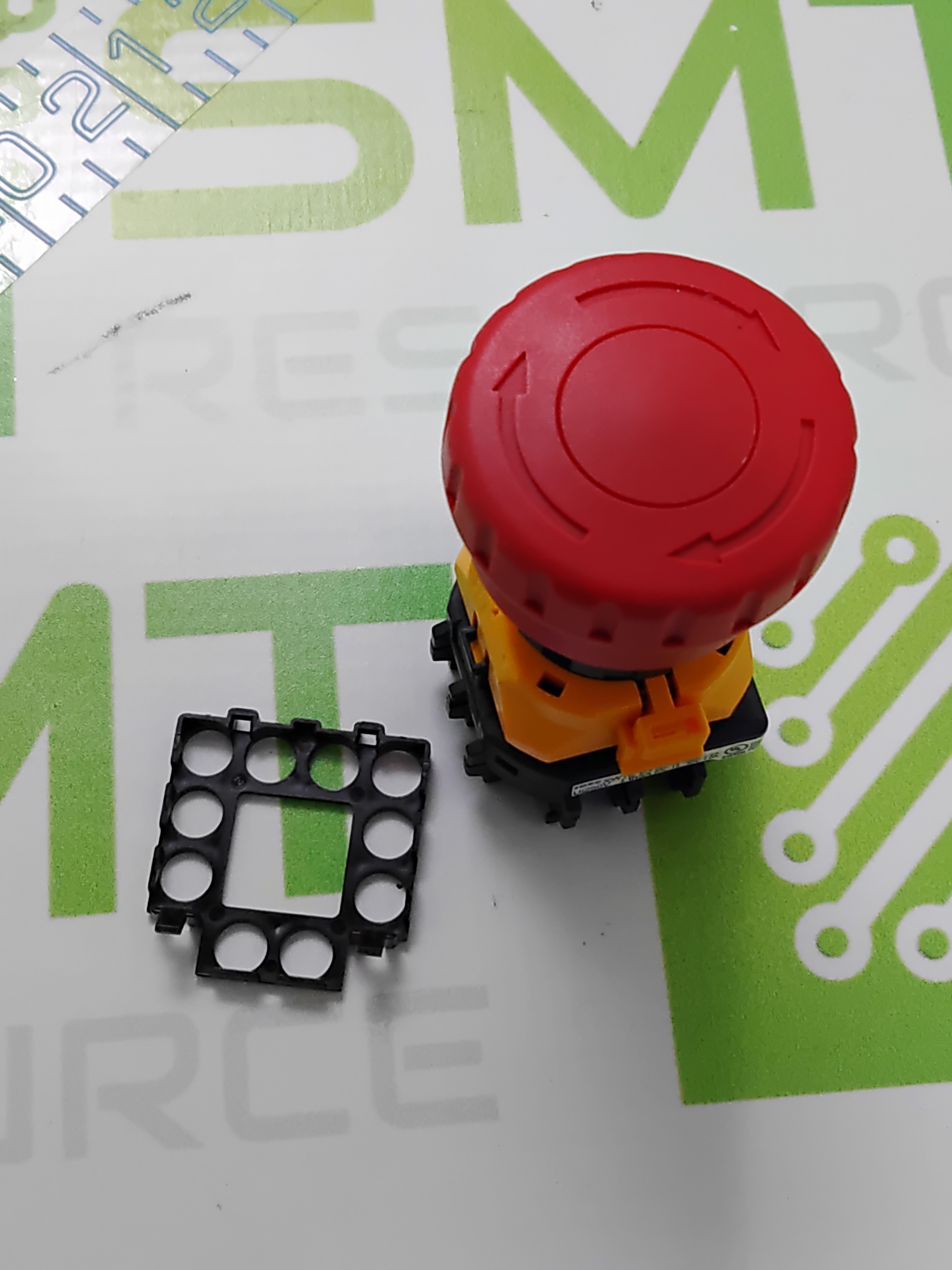 IDEC E STOP SWITCH XW1E-BV402MR