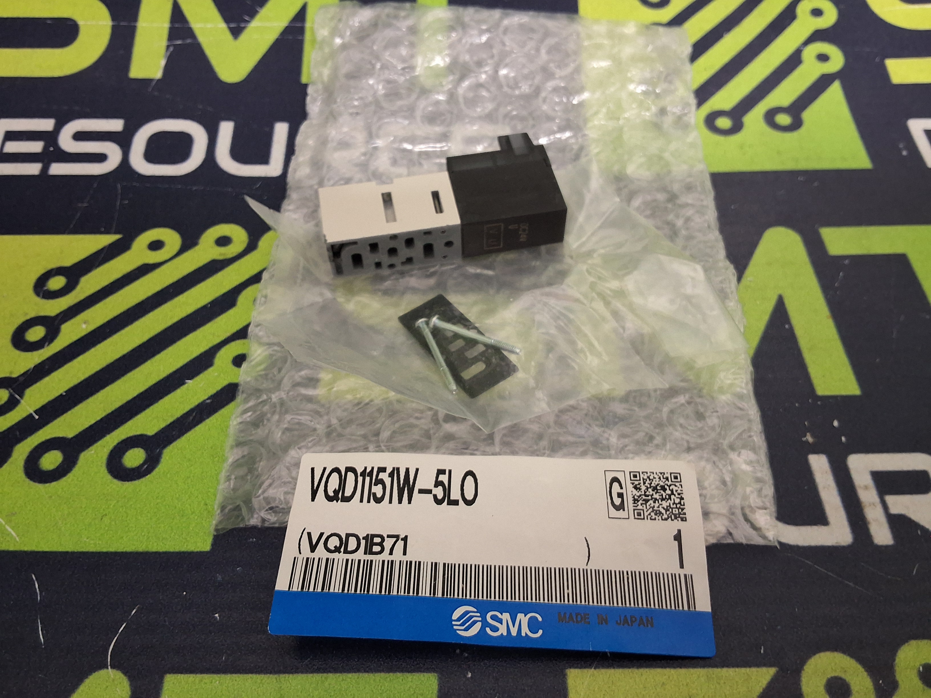 SMC VQDW-5LO SOLENOID VALVE - BRAND NEW