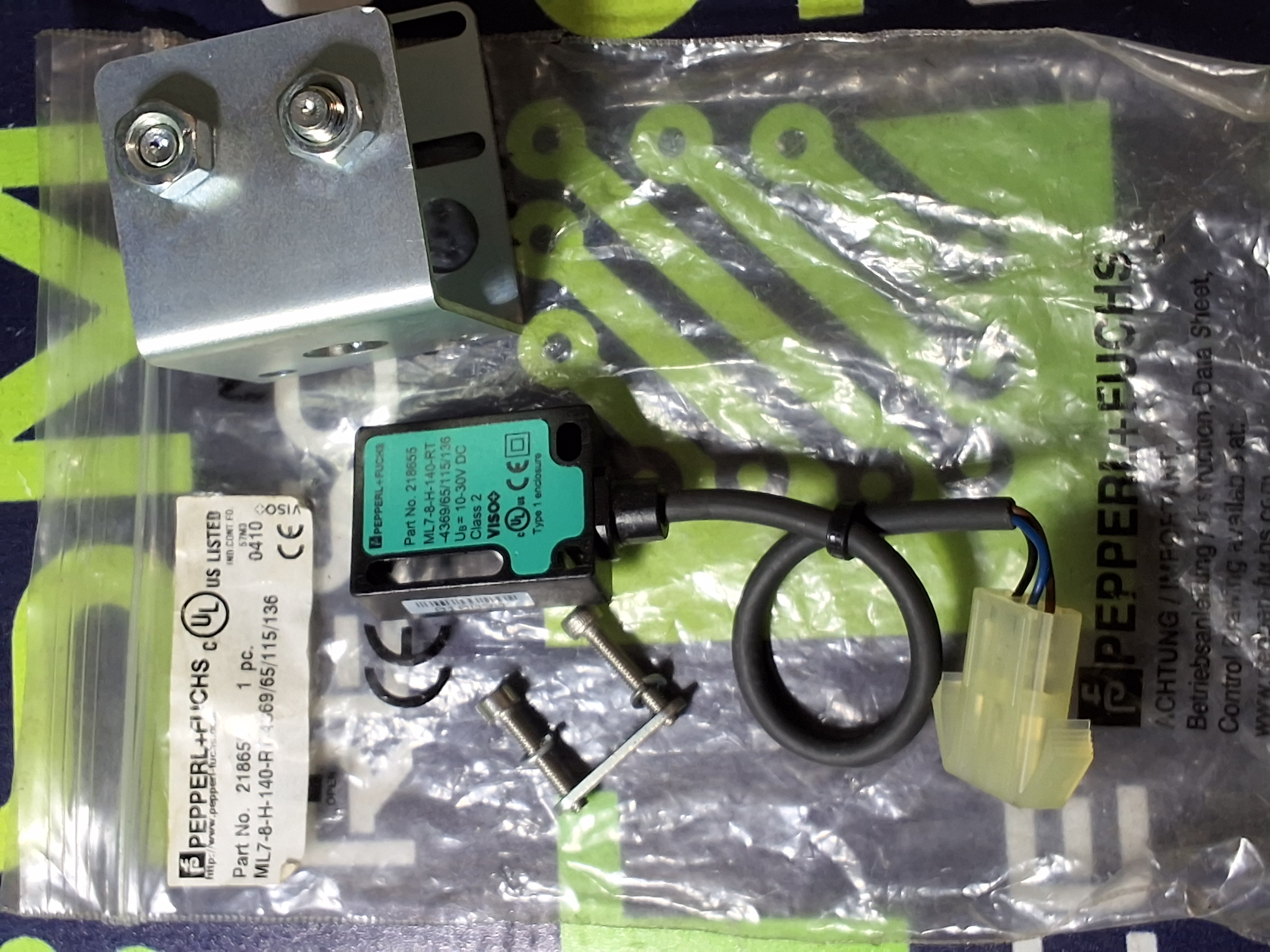 PEPPERL+FUCHS 218655 PHOTOSENSOR ML7-8-H-140-RT - BRAND NEW