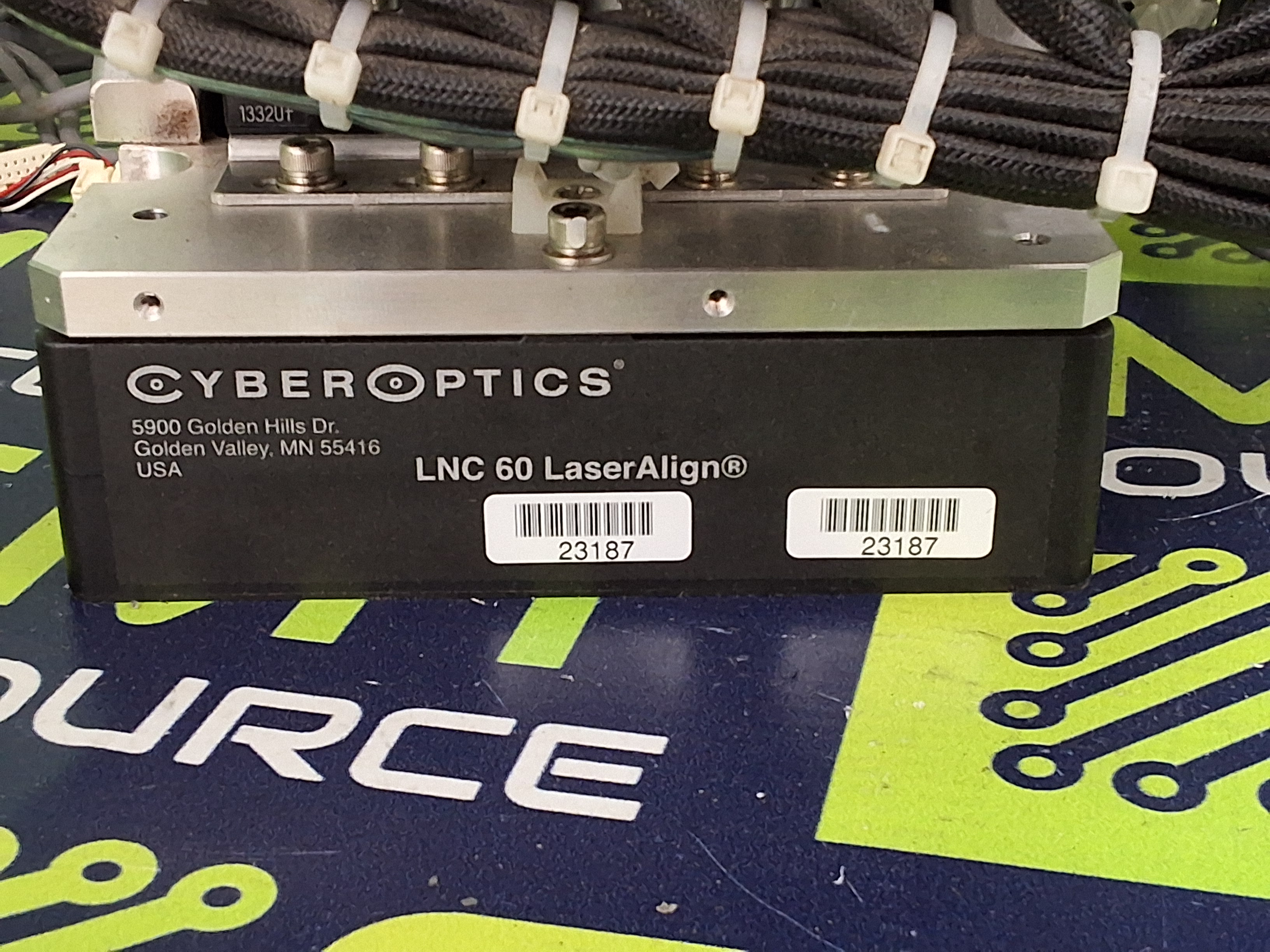 Used JUKI FX-3RAL PICK AND PLACE HEAD ASSEMBLY FX-3RA_LR WITH CYBEROPTICS 8015218 LNC 60 LASERALIGN SENSOR