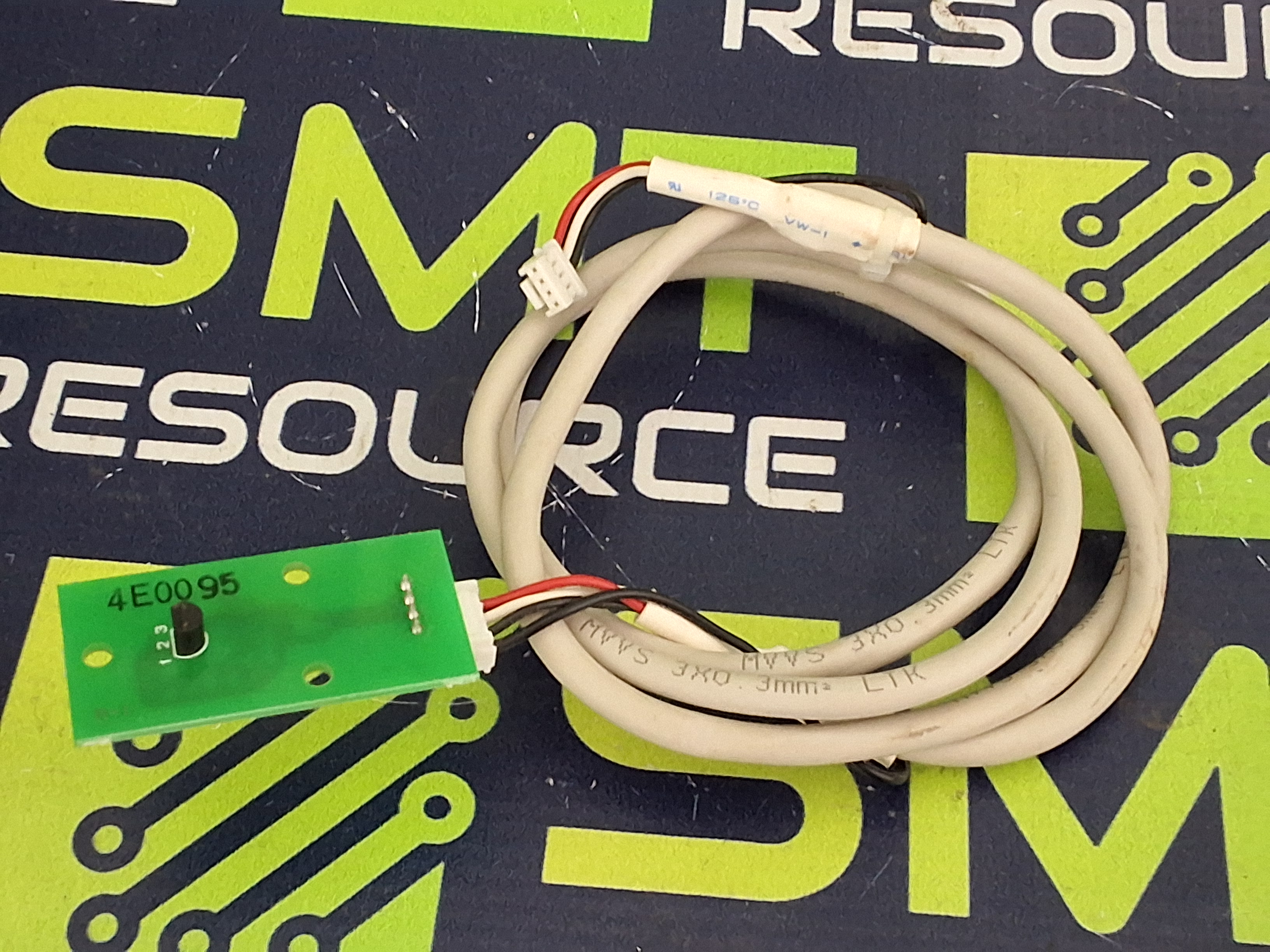Used JUKI 40029824 TEMPERATURE SENSOR PCB ASSEMBLY WITH CABLE