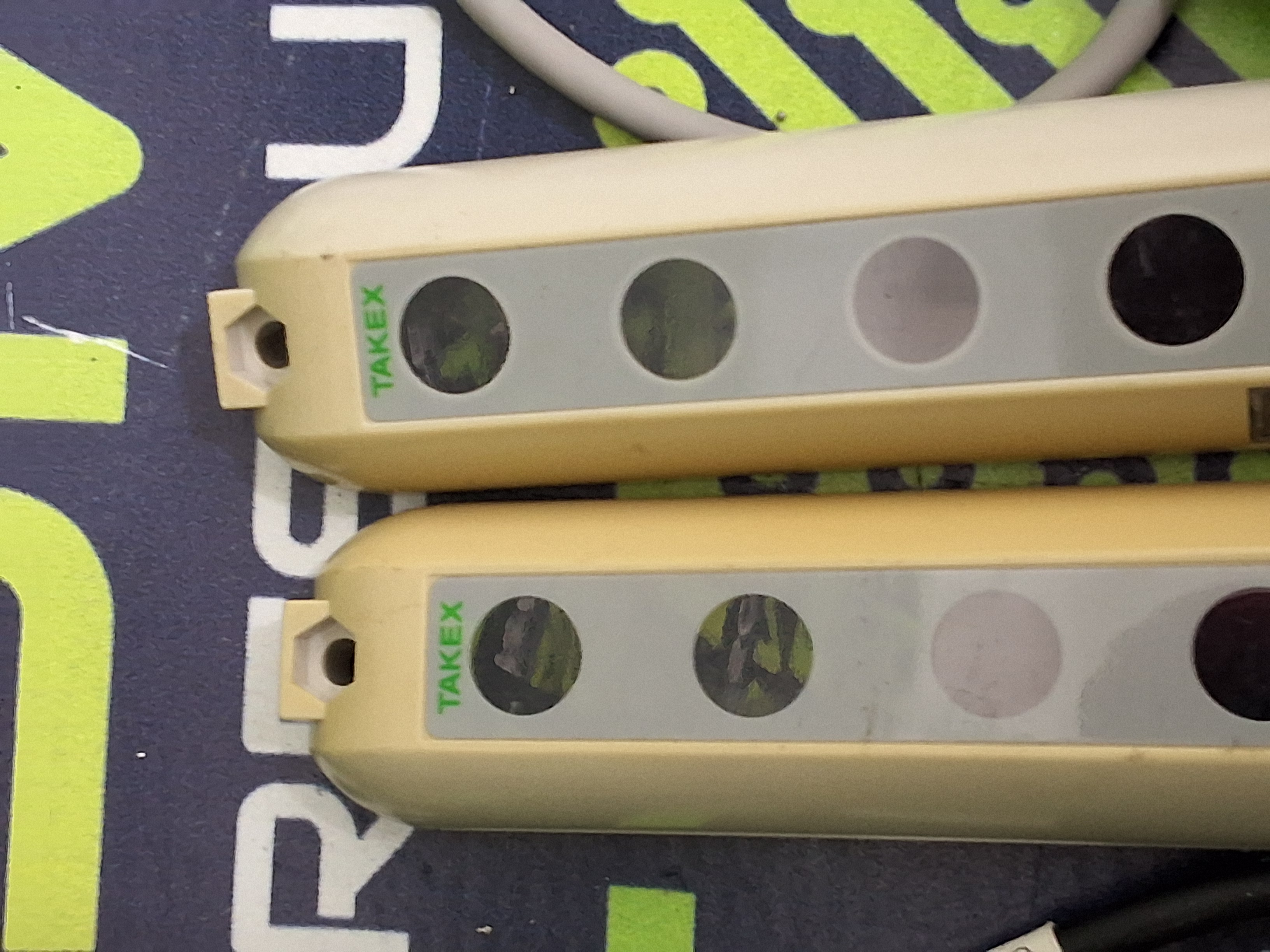 Used TAKEX ESN-TR12PN / ESN-TL12PN LIGHT CURTAIN SET 12-24VDC