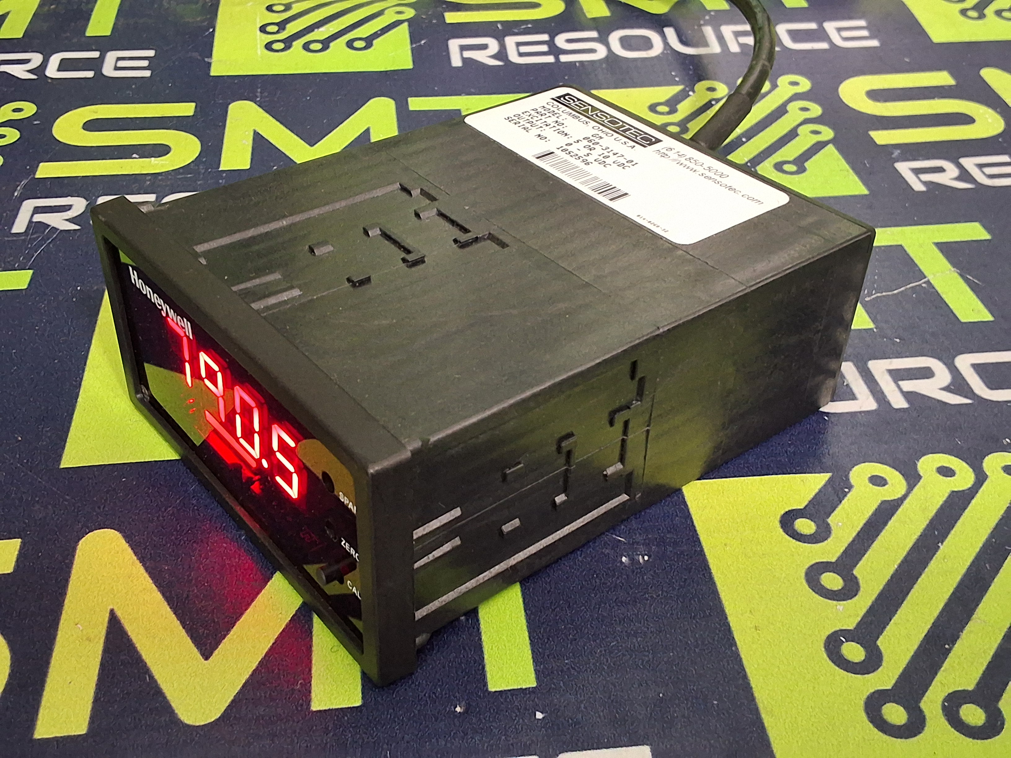 Used HONEYWELL SENSOTEC 060-3147-01 PANEL METER / SENSOR CONTROLLER 0-5VDC