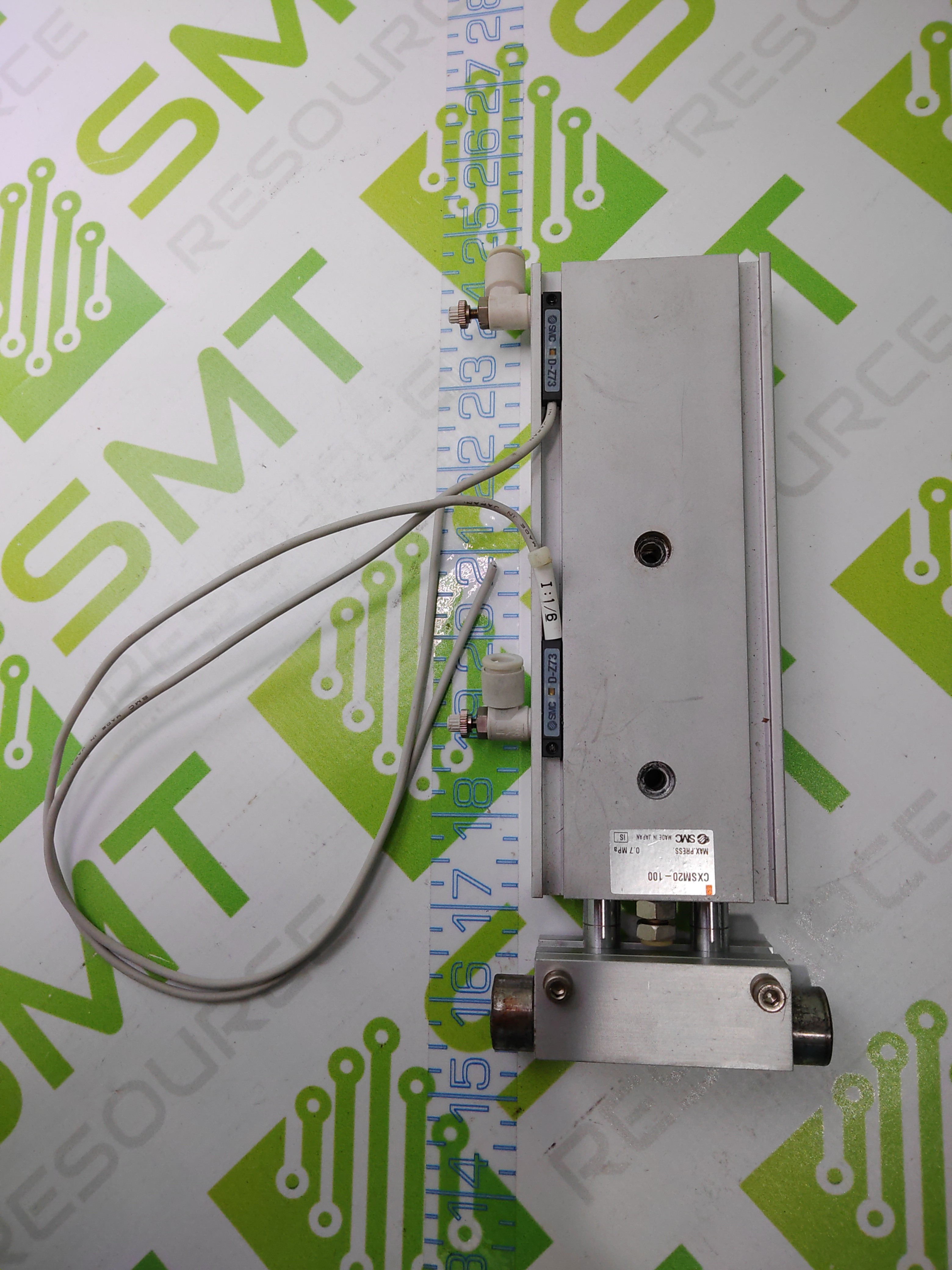 Used SMC CXSM20-100 STROKE GUIDED PNEUMATIC CYLINDER W/ D-Z73 MAGNETIC REED SWITCH SENSOR