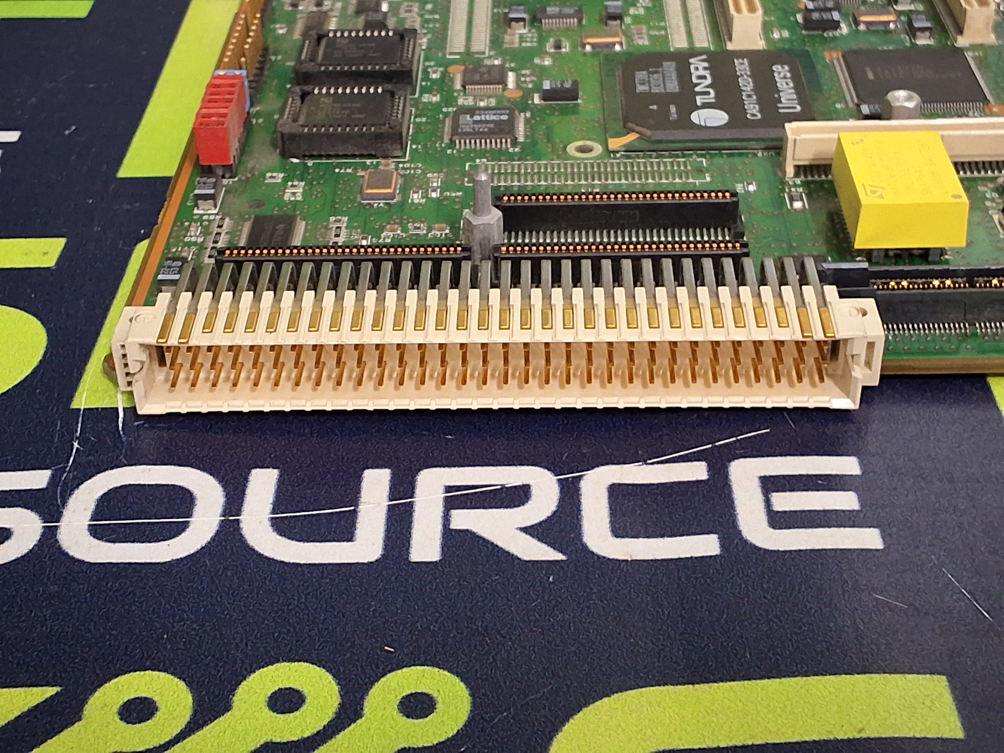 Used MOTOROLA MCOS 84-W8403F01D ETHERNET VMEbus CIRCUIT CARD 01-W3403F03J