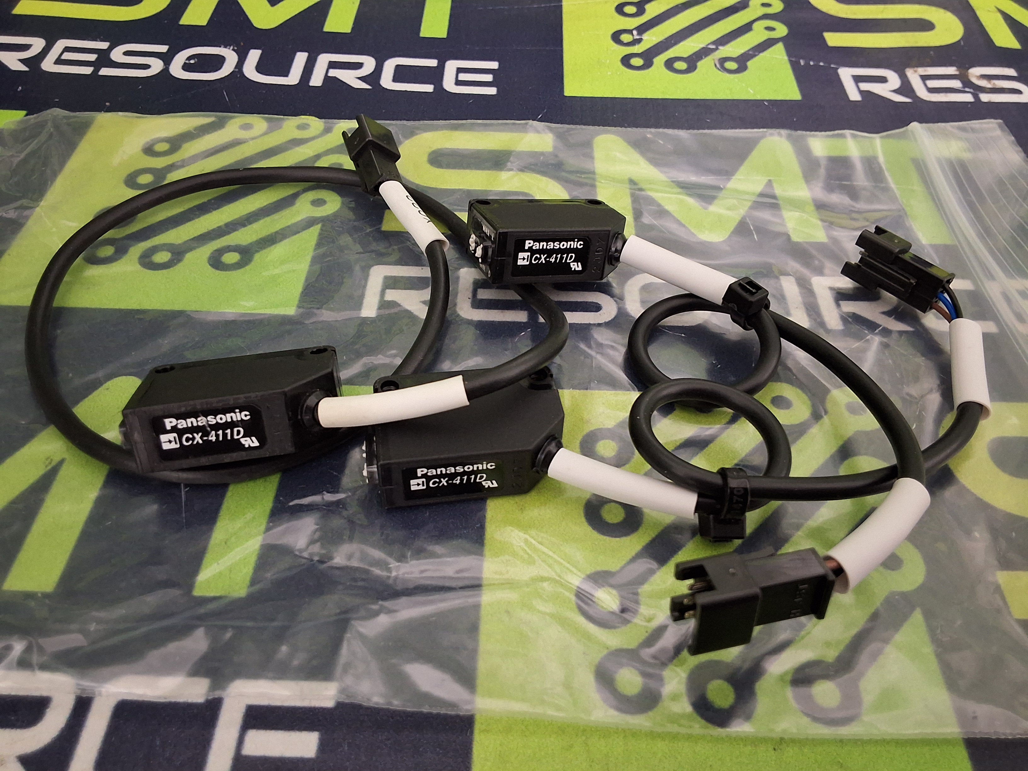 Used PANASONIC CX-411D PHOTOELECTRIC SENSOR - LOT OF 3