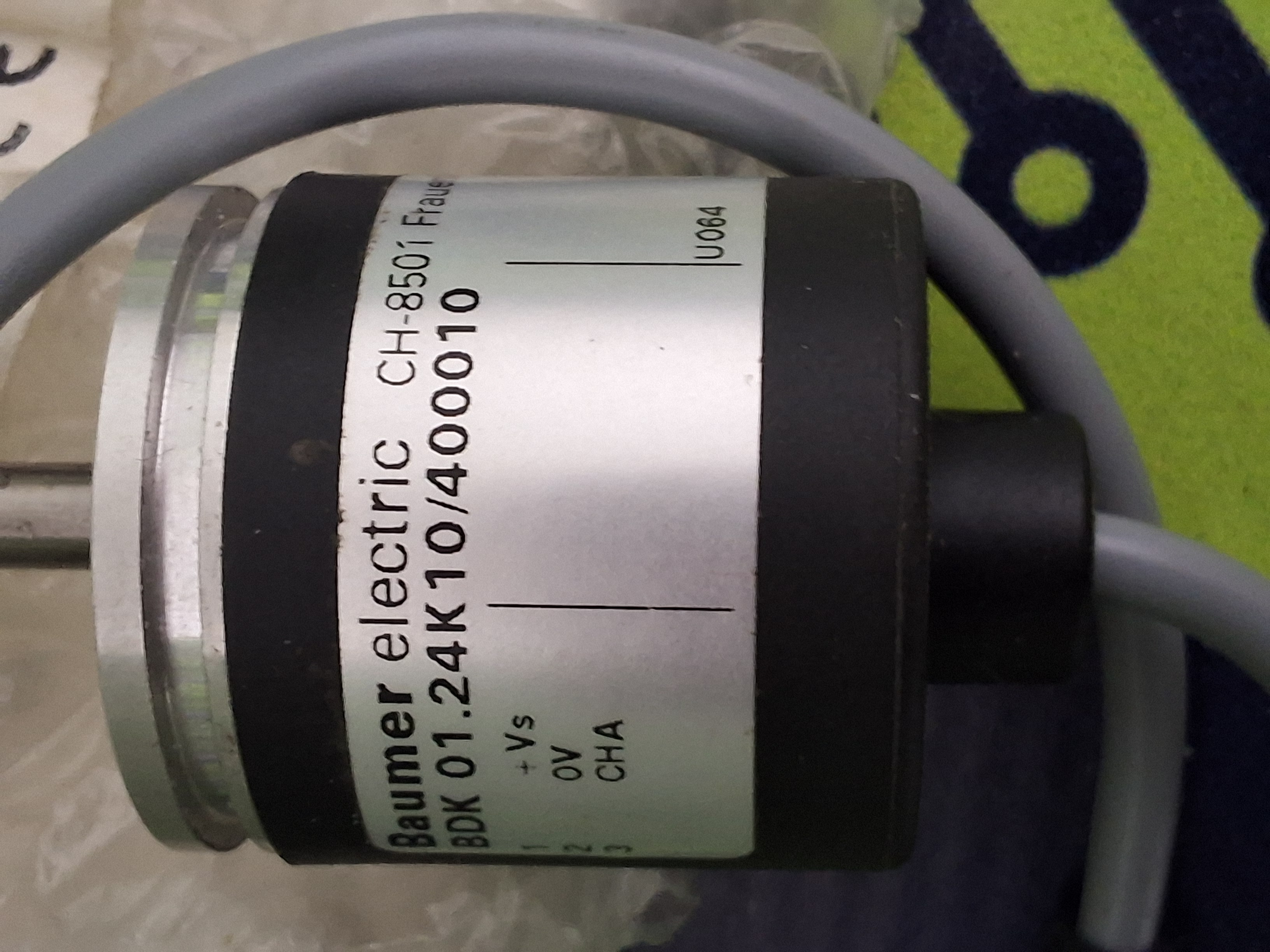BAUMER BDK 01.24K10/400010 ROTARY ENCODER - BRAND NEW