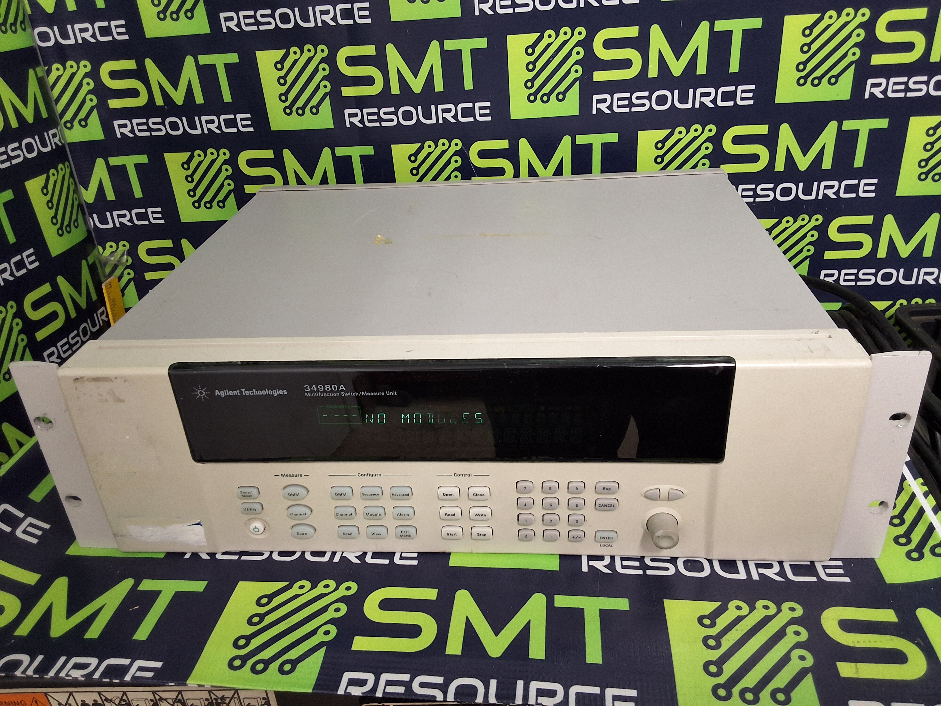 Used AGILENT / KEYSIGHT 34980A MULTIFUNCTION SWITCH / MEASURE DATA ACQUISITION UNIT