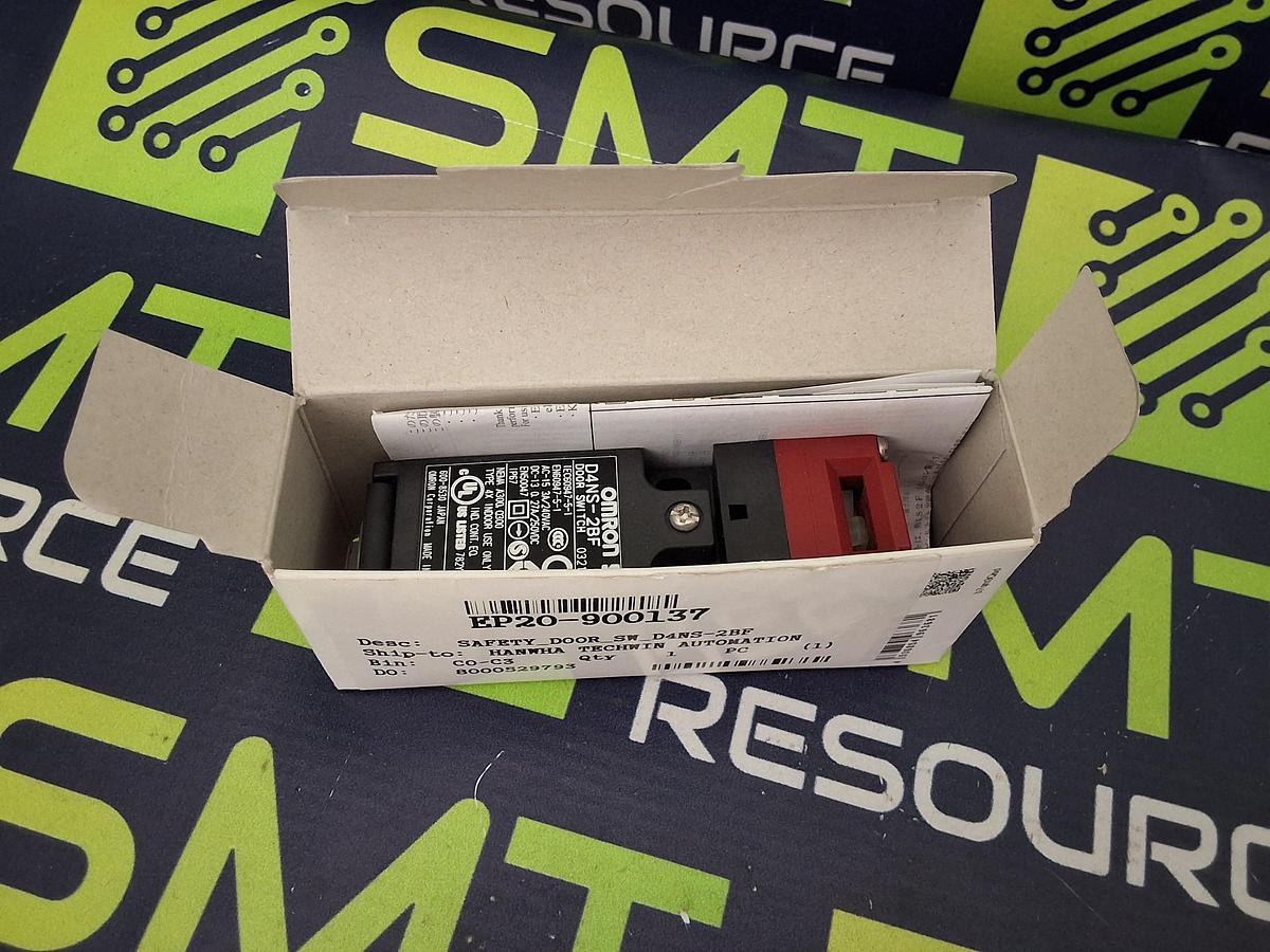 OMRON D4NS-2BF SAFETY DOOR SWITCH - BRAND NEW