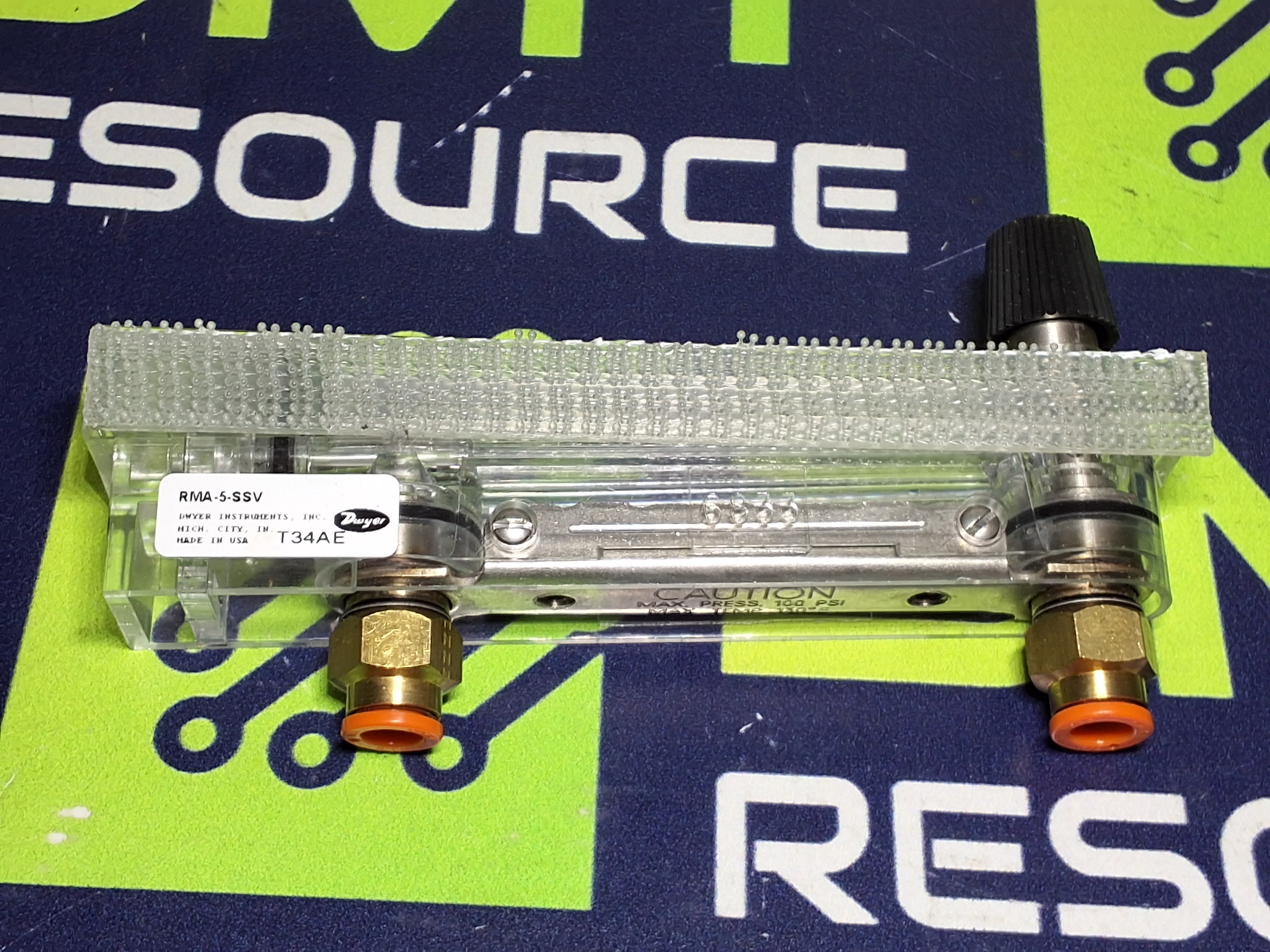 Used DWYER RMA-5-SSV FLOW METER 0-10 SCFH AIR