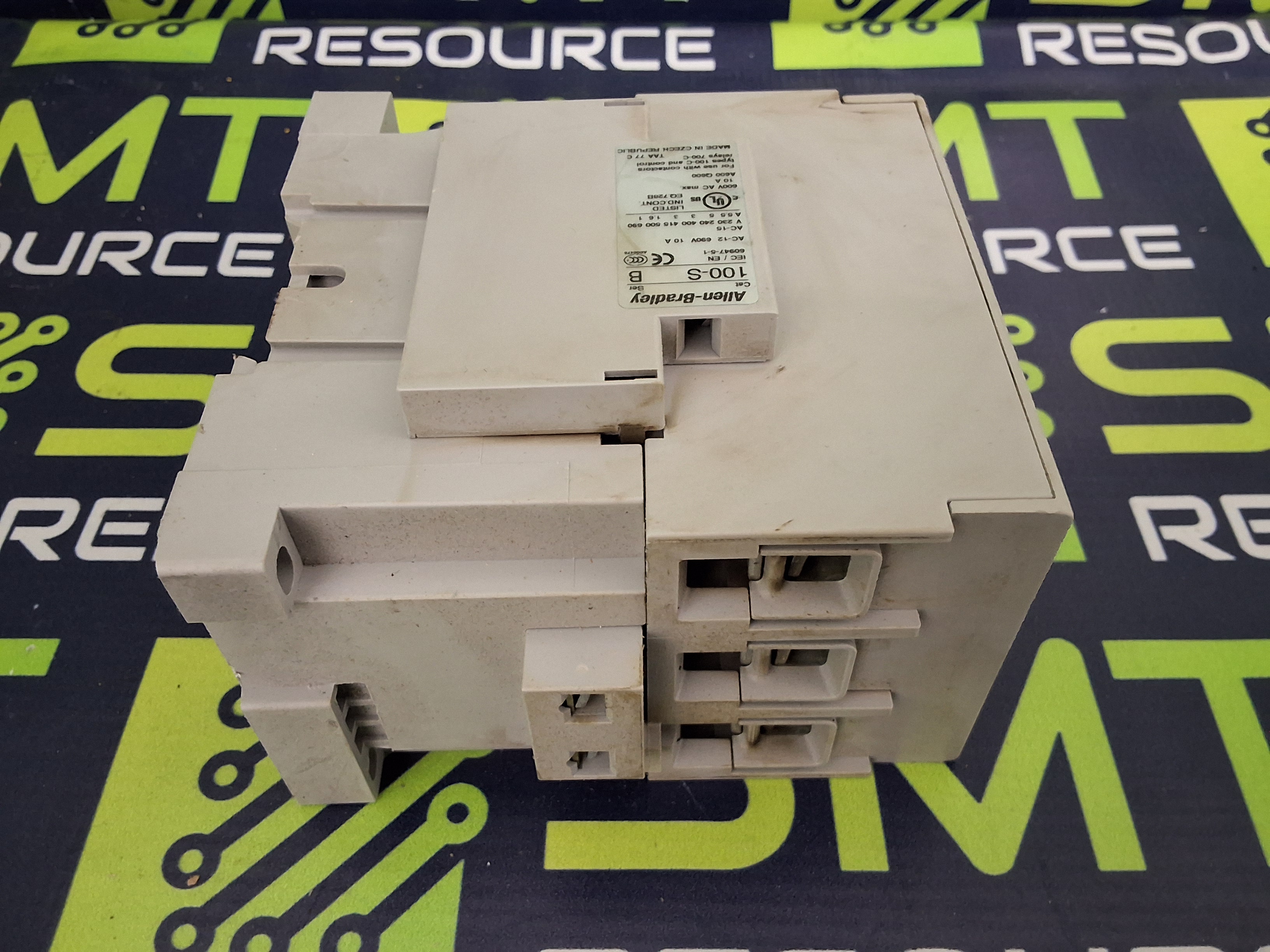 Used ALLEN-BRADLEY 100-C60*00 MAGNETIC CONTACTOR 3-POLE 690V 100A 600VAC