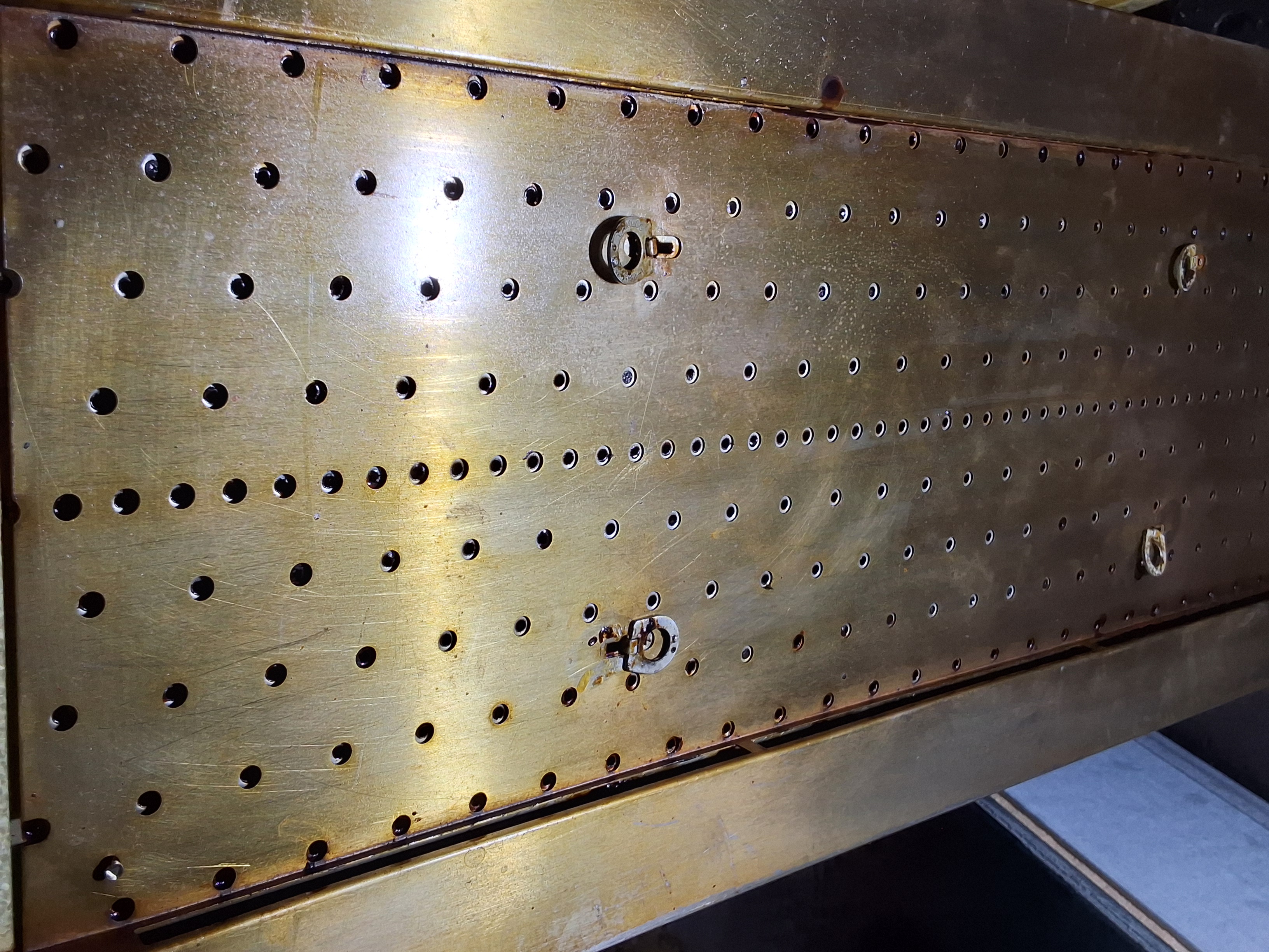 Used VITRONICS SOLTEC 3085402 XPM2-730 REFLOW OVEN HEATER ASSEMBLY