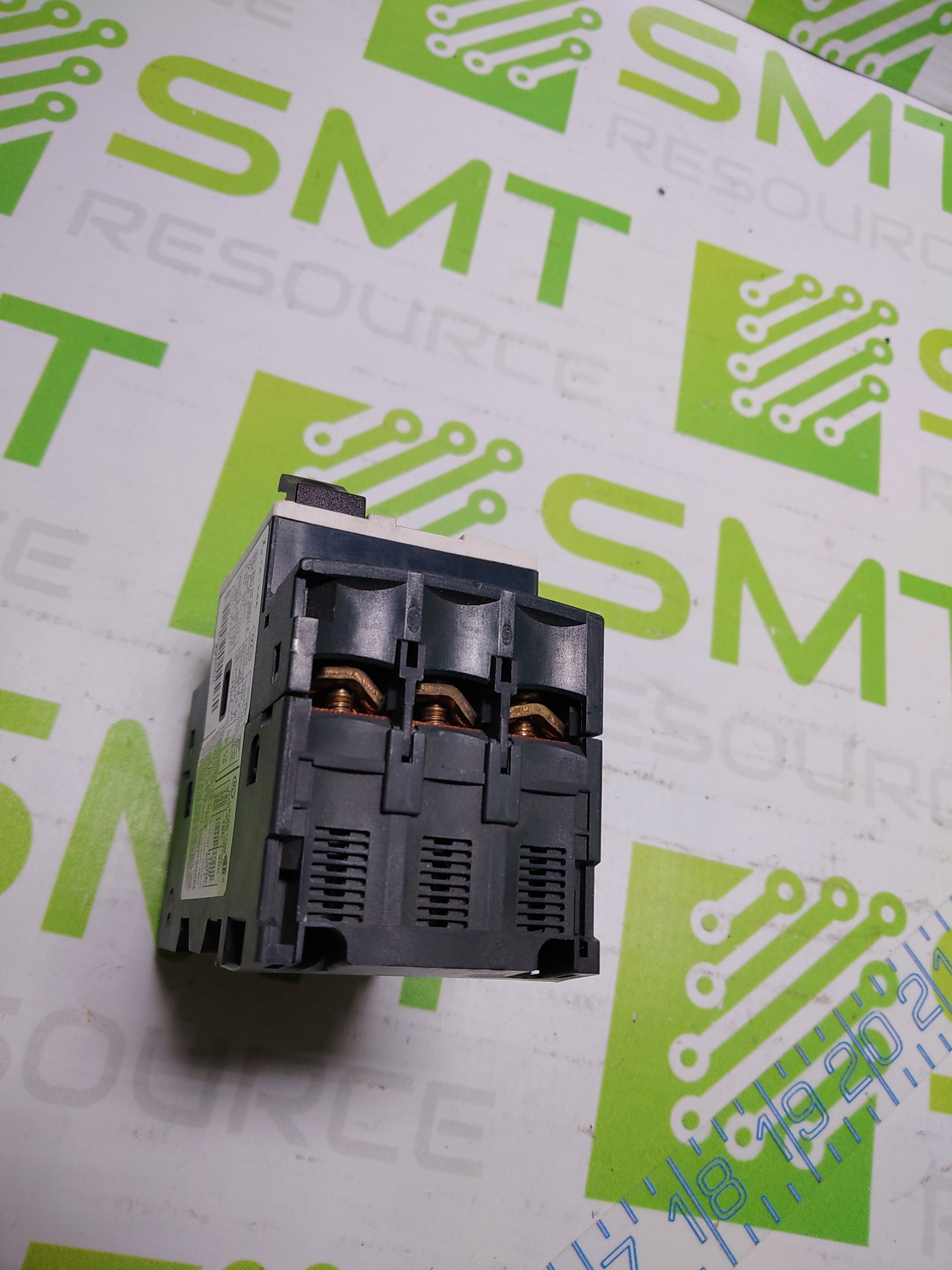 Used SCHNEIDER ELECTRIC TELEMECANIQUE GV2ME04 CIRCUIT BREAKER 