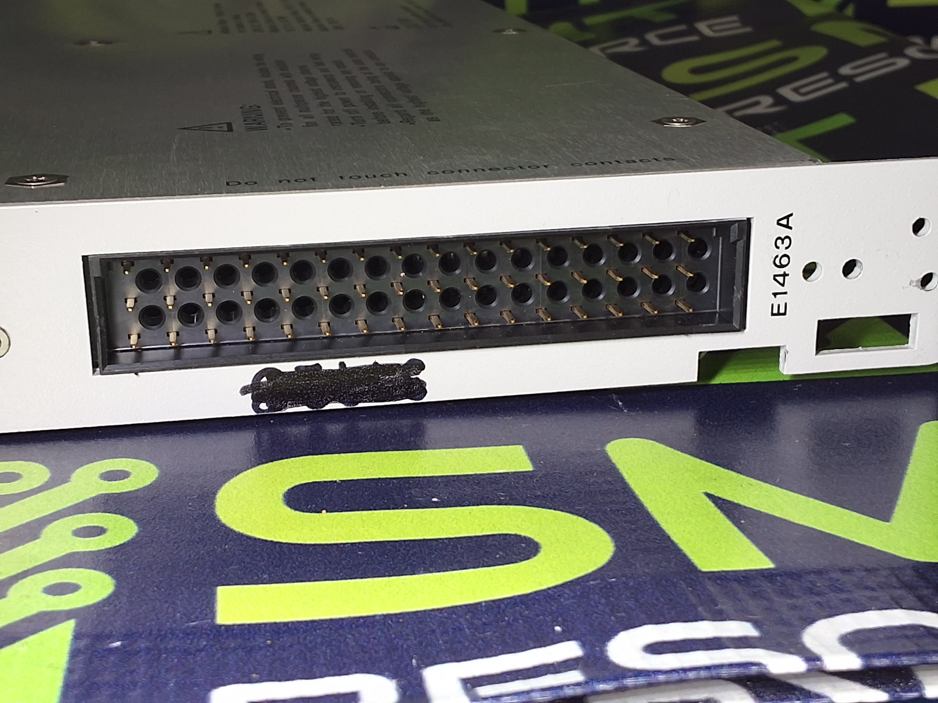 Used AGILENT HP  75000 SERIES E1463A