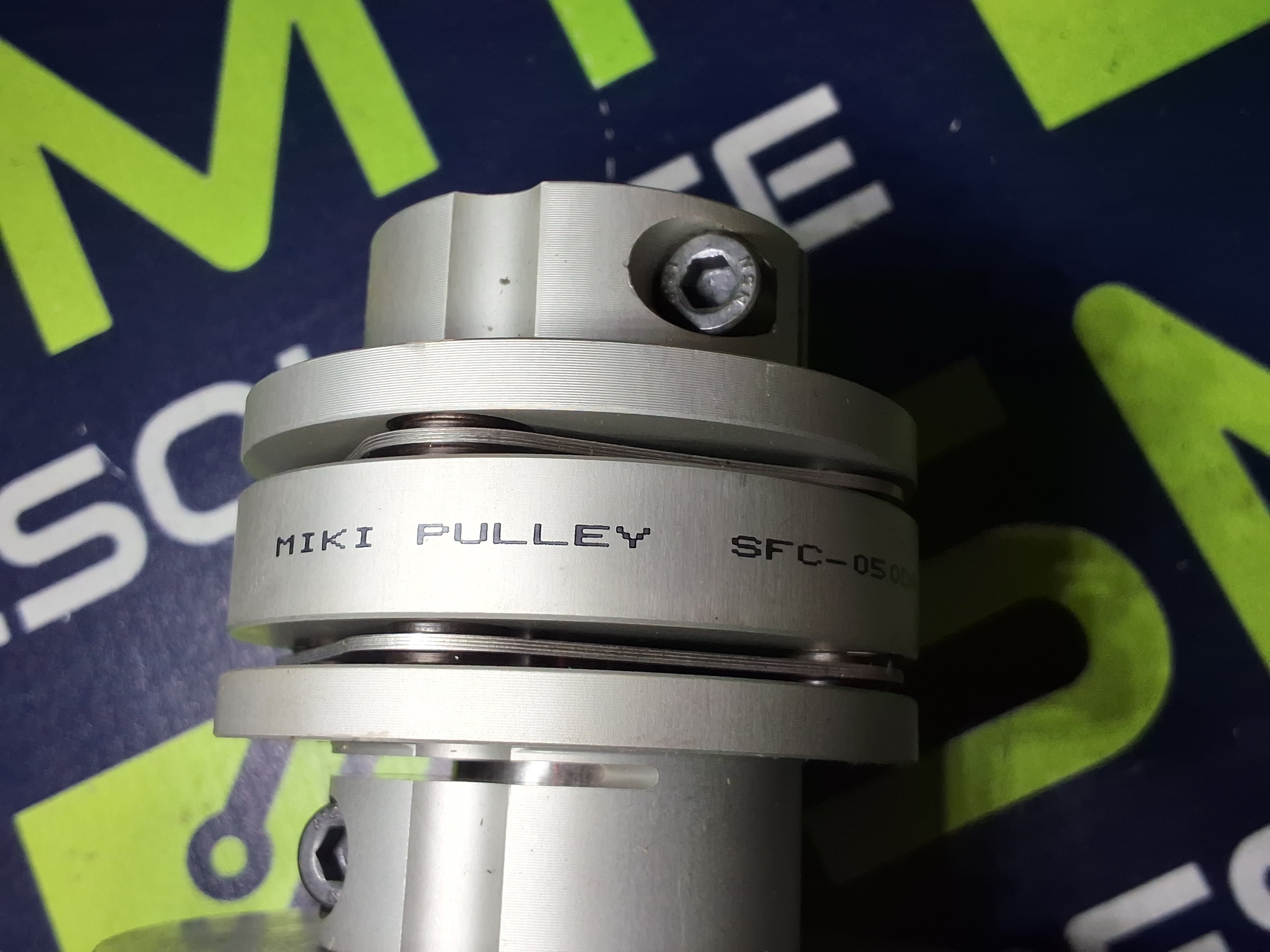 Used MITSUBISHI HC-MFS73 AC SERVO MOTOR 750W WITH MIKI PULLEY SFC-050DA