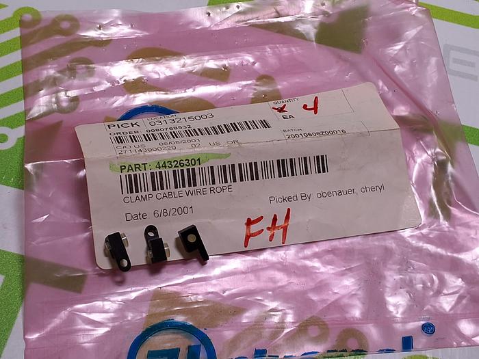 UNIVERSAL INSTRUMENTS 44326301 CLAMP CABLE WIRE ROPE - LOT OF 3 - NEW