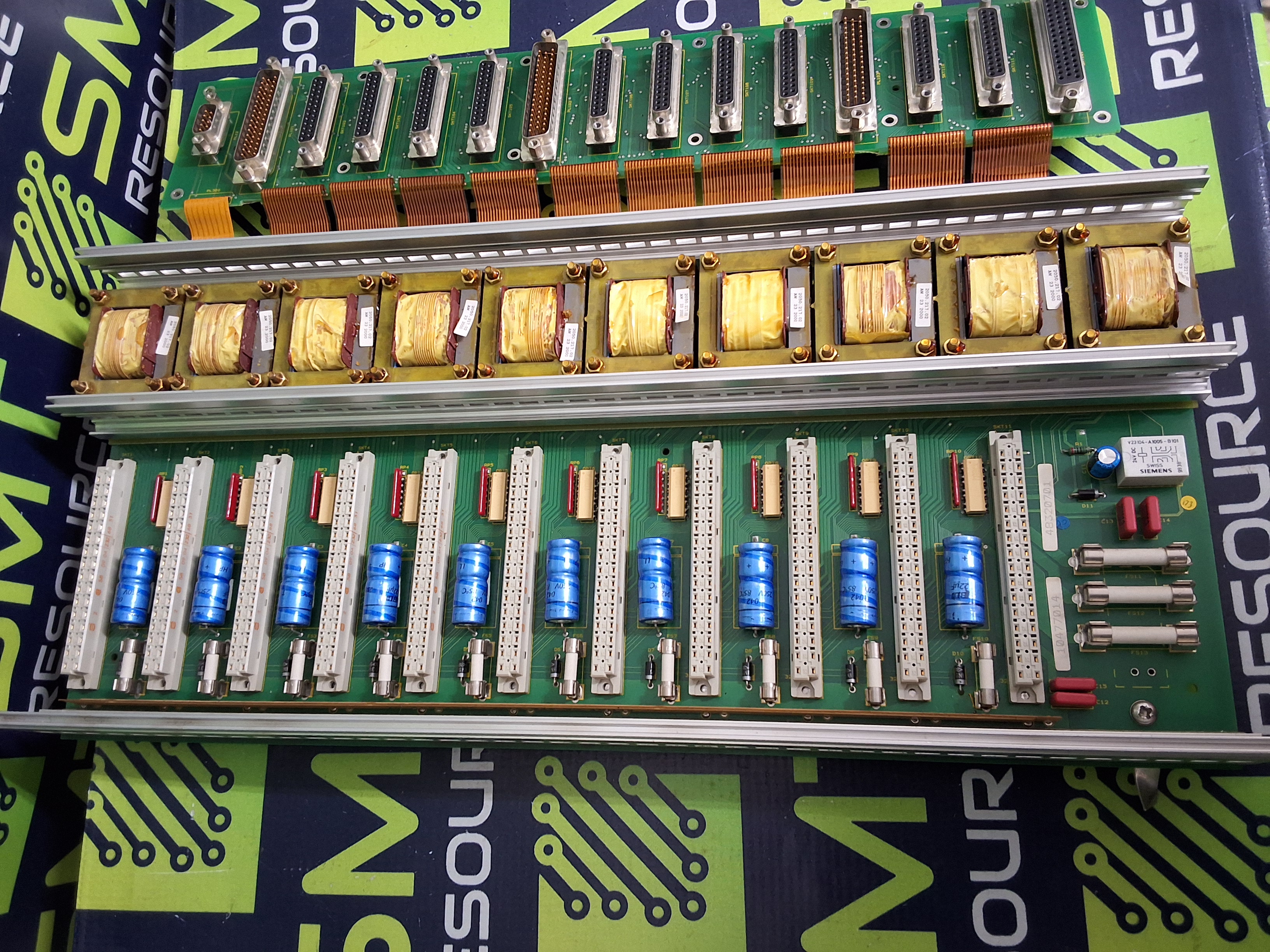 Used PARKER UNIVERSAL INSTRUMENTS 1462.007.04 / 48320701 CIRCUIT BOARD