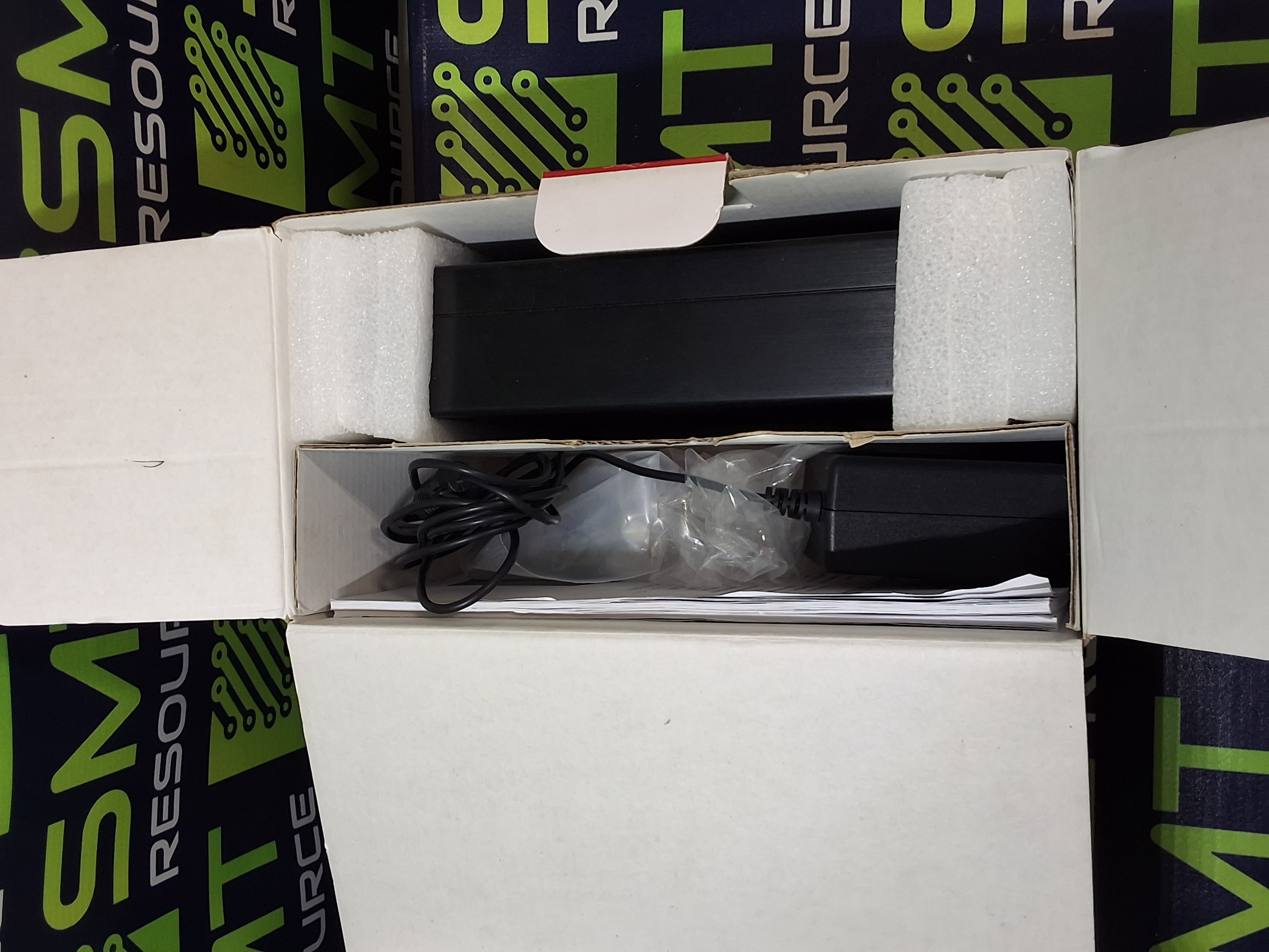 IOMEGA 1TB EZ MEDIA & DATA BACKUP CENTER 1000GB - NEW OPEN BOX