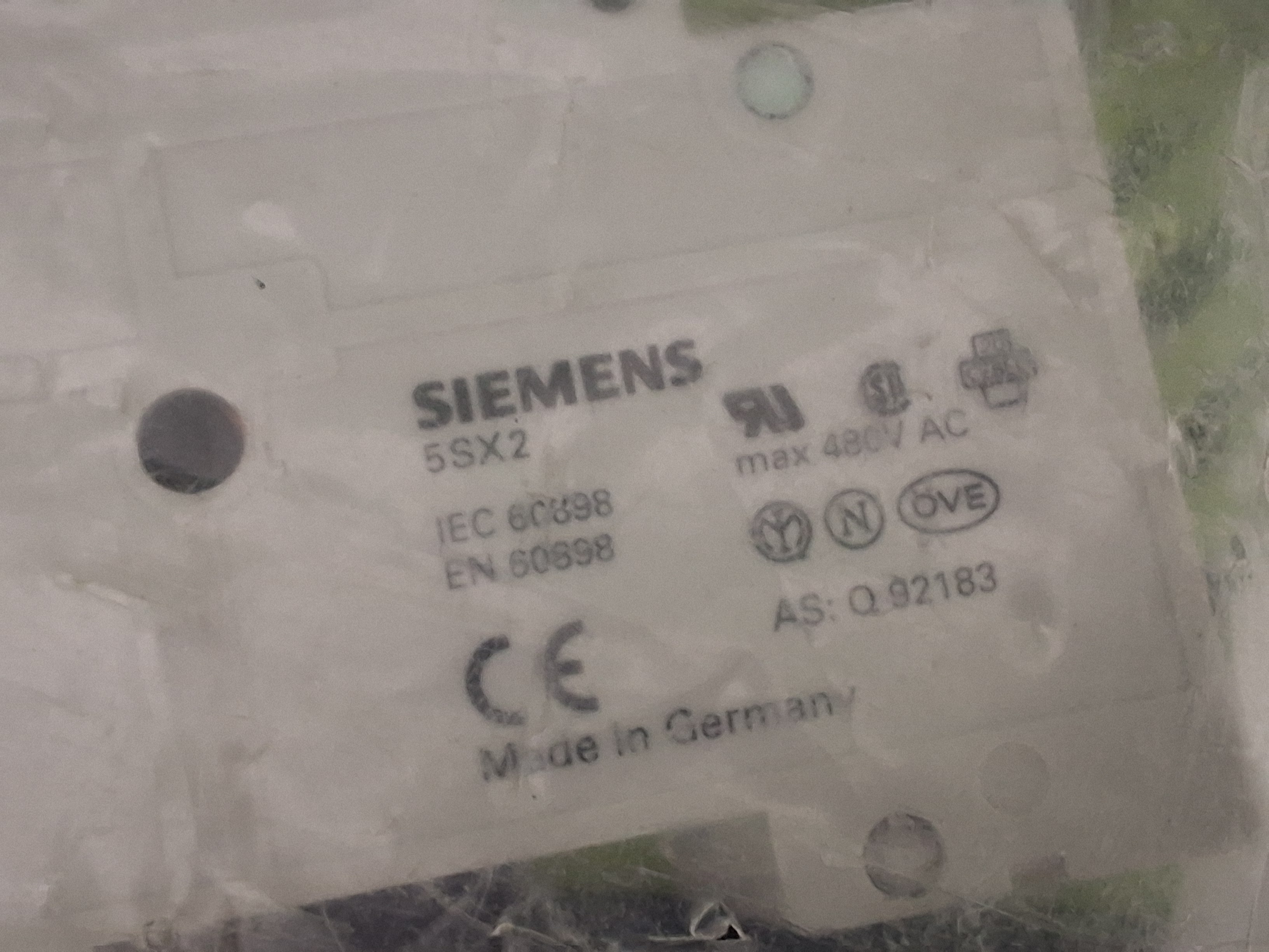 SIEMENS 5SX23 / 5SX2 CIRCUIT BREAKER 3-POLE 480VAC - BRAND NEW