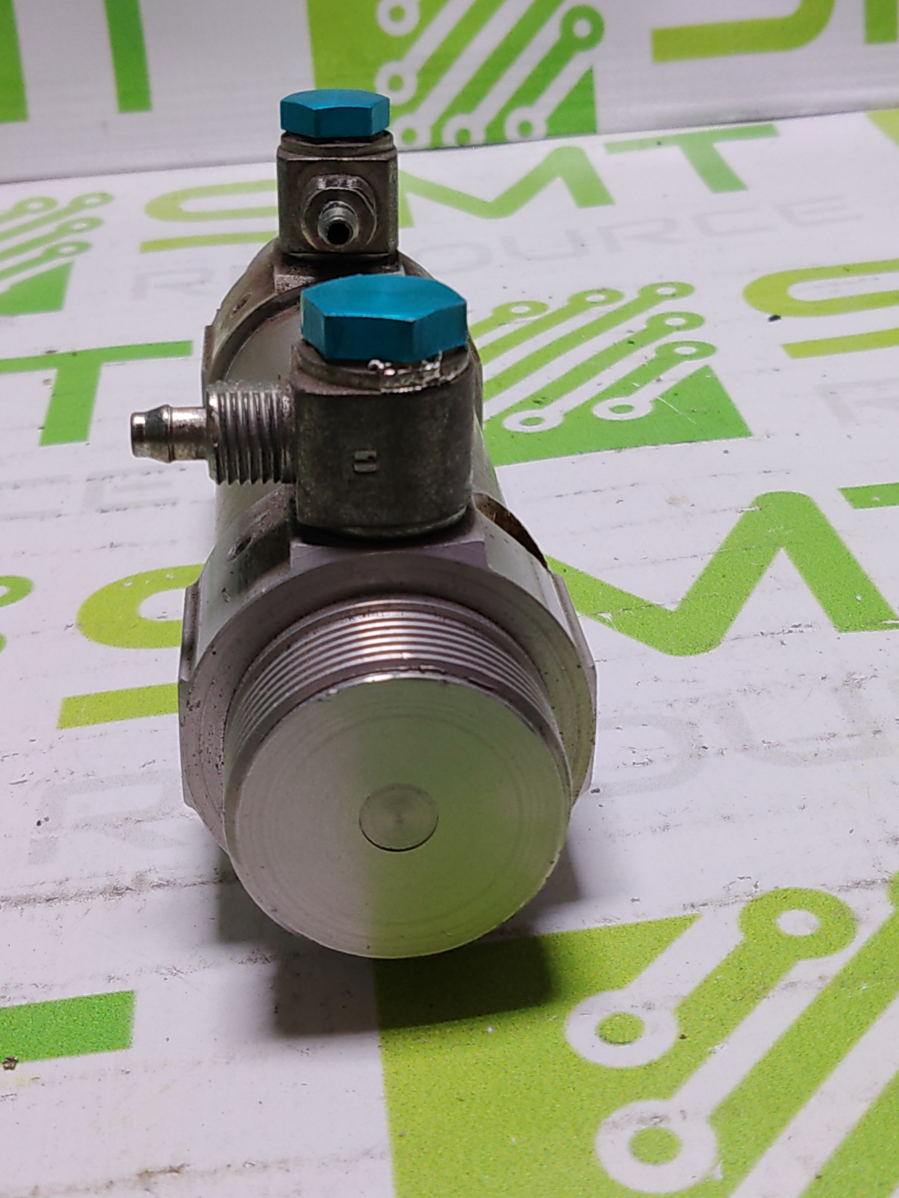 Used FESTO DSW-32-15-PPV-S6-B-SA CYLINDER  