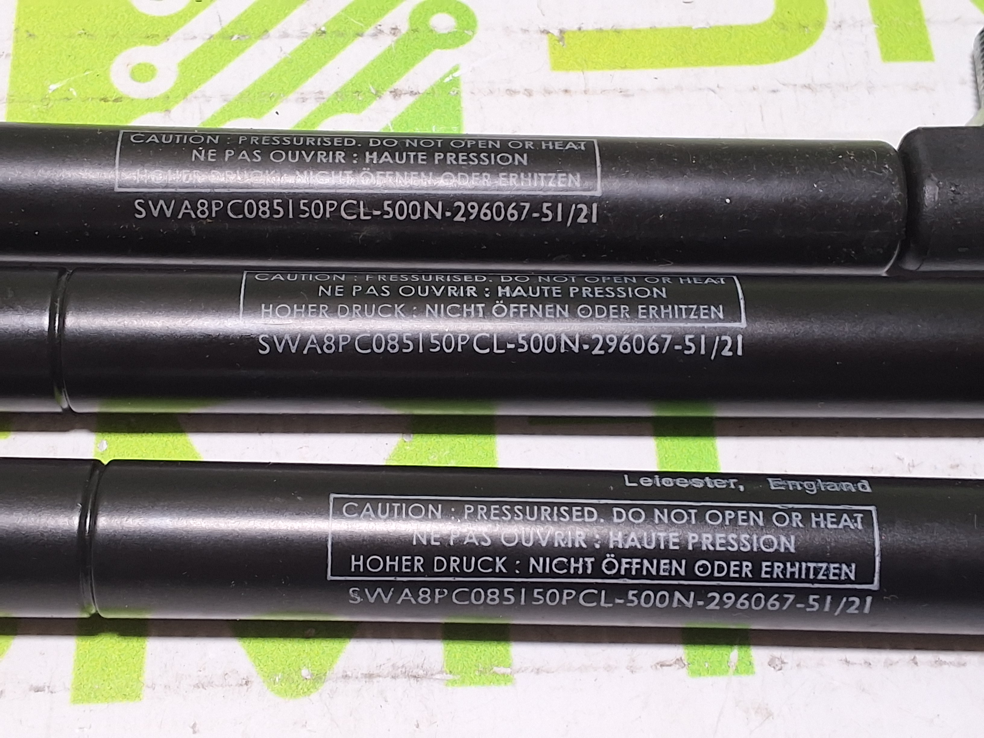 Used CAMLOC SWA8PC085I50PCL-500N-296067-51/21 GAS SPRING 500N