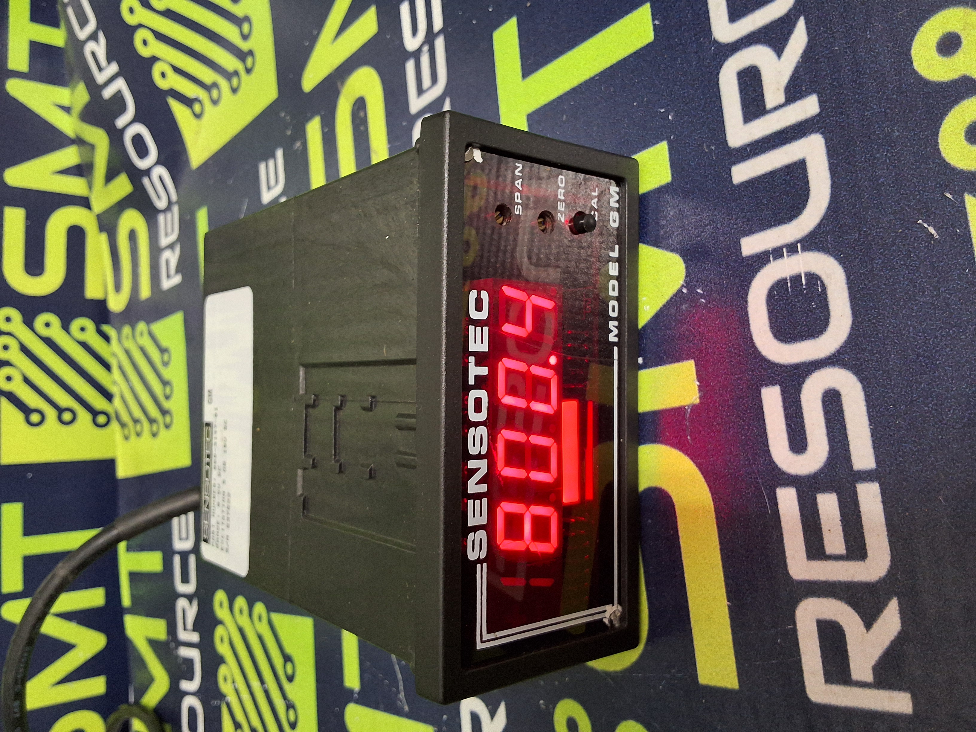 Used SENSOTEC 060-3147-01 PANEL METER / SENSOR CONTROLLER 0-5VDC