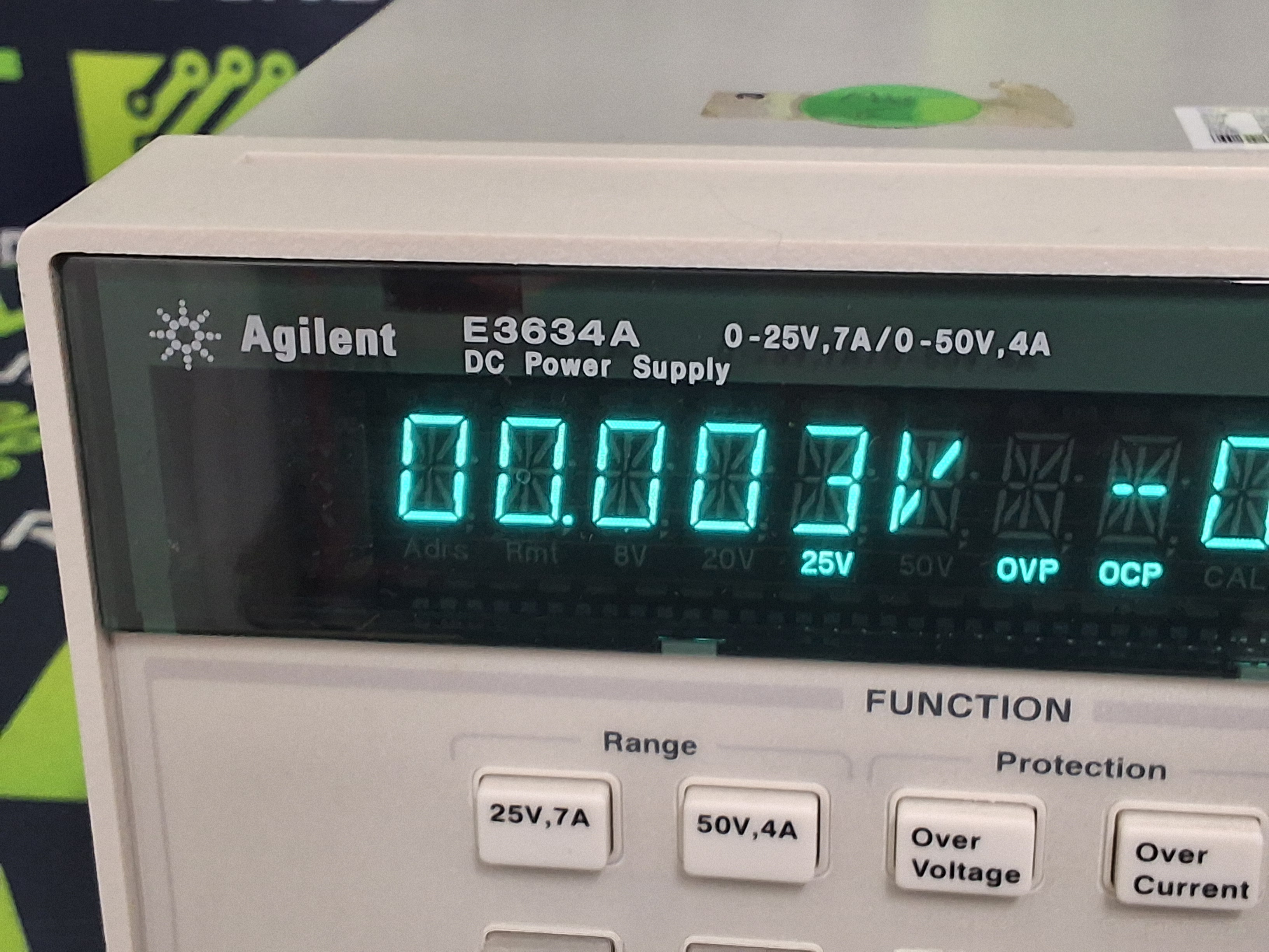 Used AGILENT E3634A DC POWER SUPPLY 0-25V 7A/0-50V 4A - TESTED & WORKING
