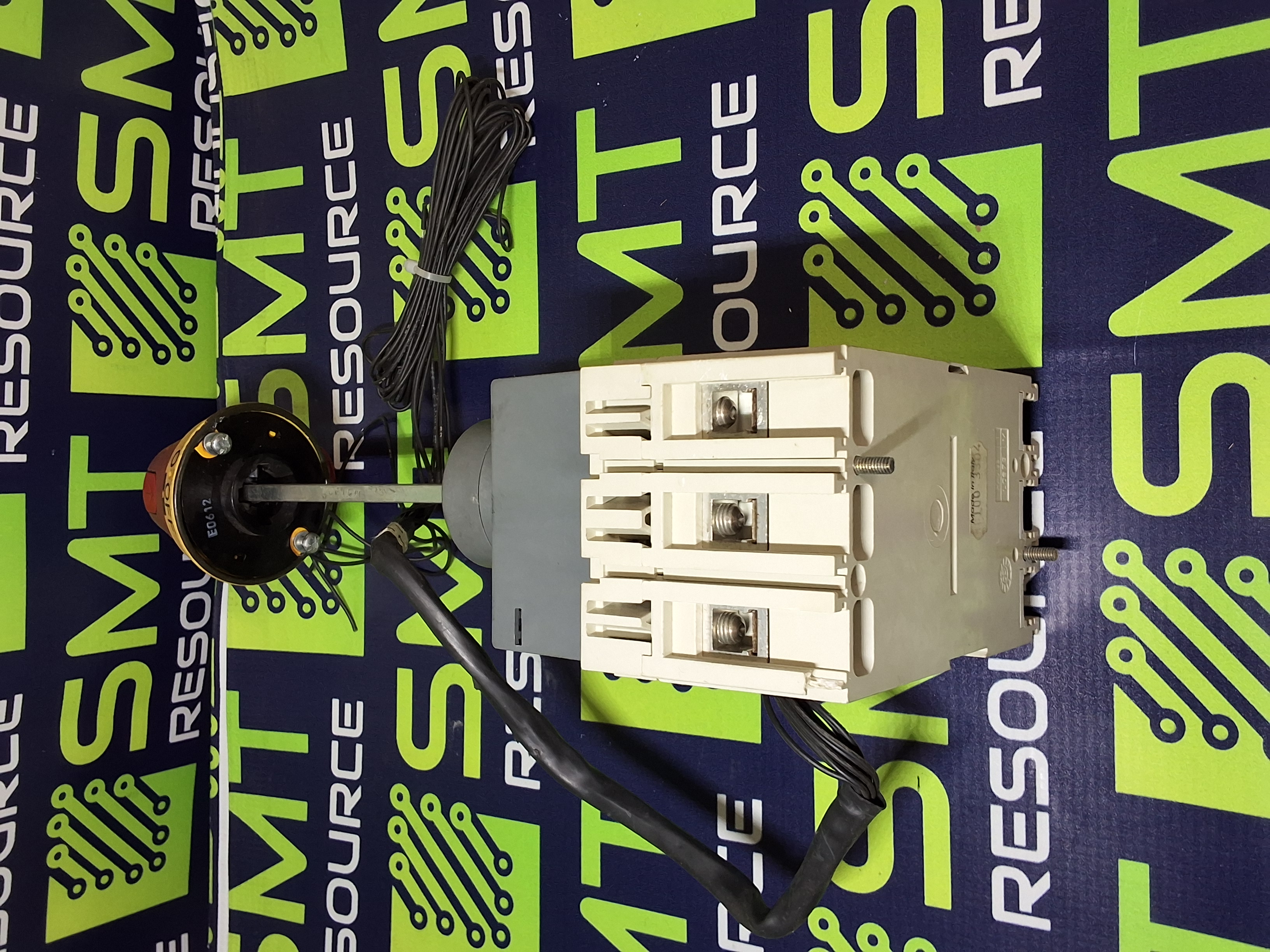 Used ABB TMAX T1N-D CIRCUIT BREAKER ROTARY SWITCH 