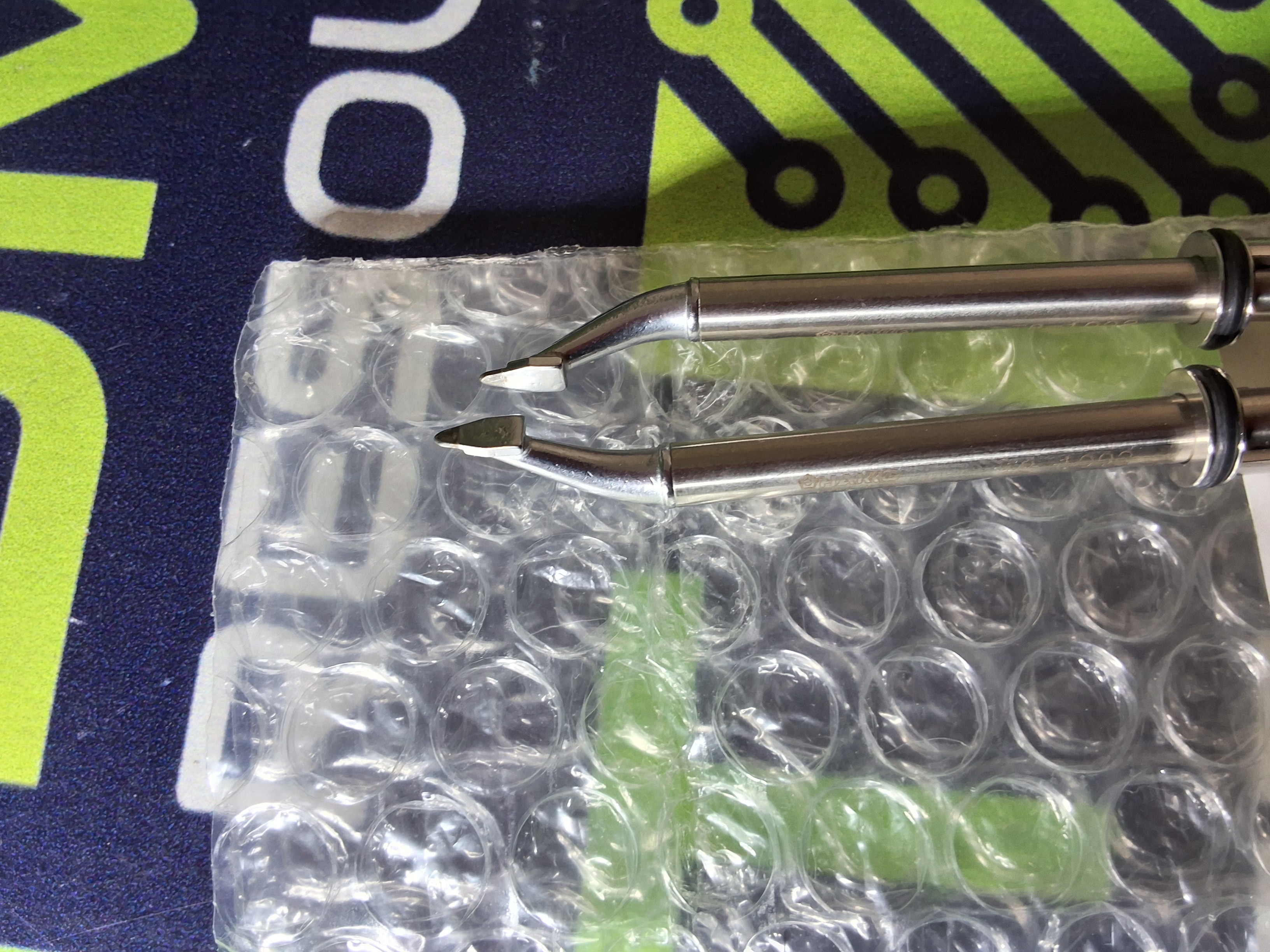 HAKKO T8-1002 SOLDERING TIP / CHIP 0.5C FOR FM-2022 - LOT OF 2 - BRAND NEW