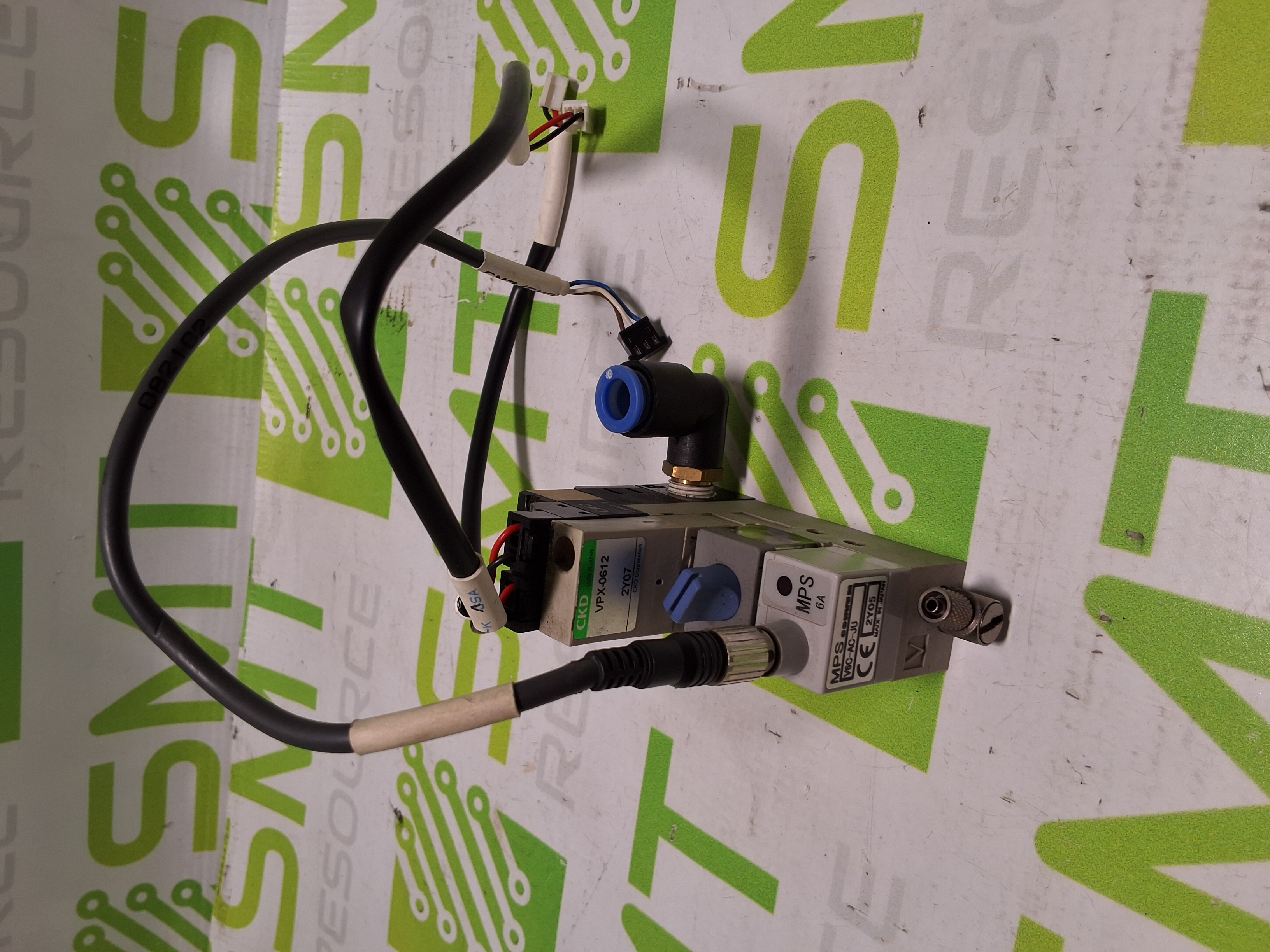 Used JUKI EJECTOR / SOLENOID VALVE CKD VPX-0612 MPS CONVUM V6C-AC-JU WITH CABLES