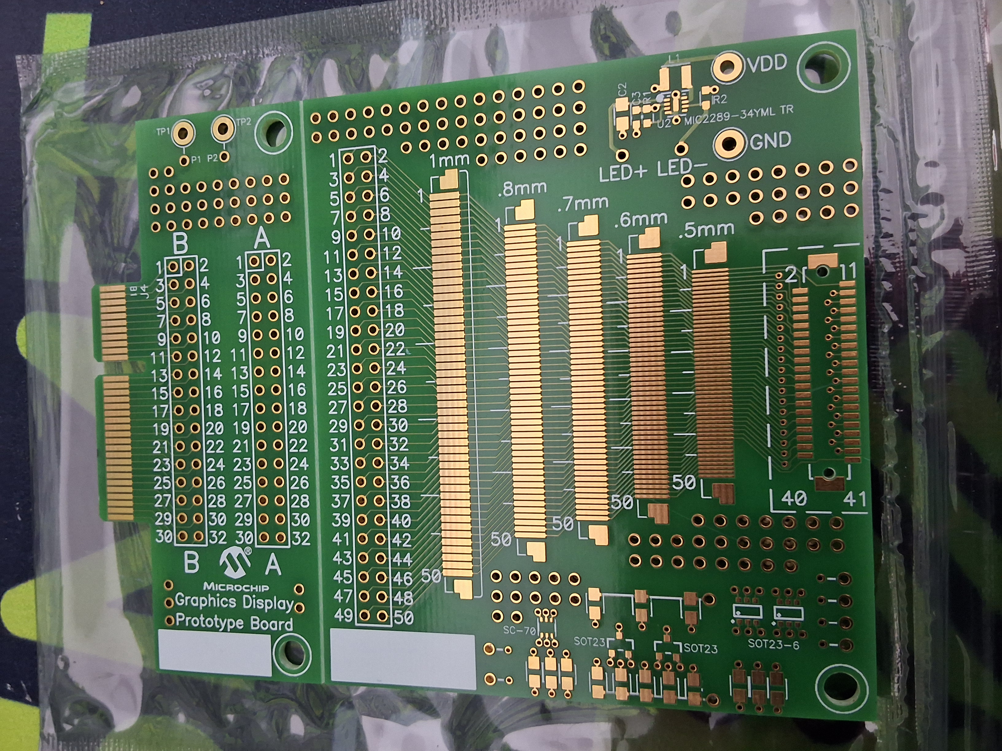 MICROCHIP 02-02185-R1 / BUR123522041 / 05-60308 GRAPHICS DISPLAY PROTOTYPE BOARD - BRAND NEW