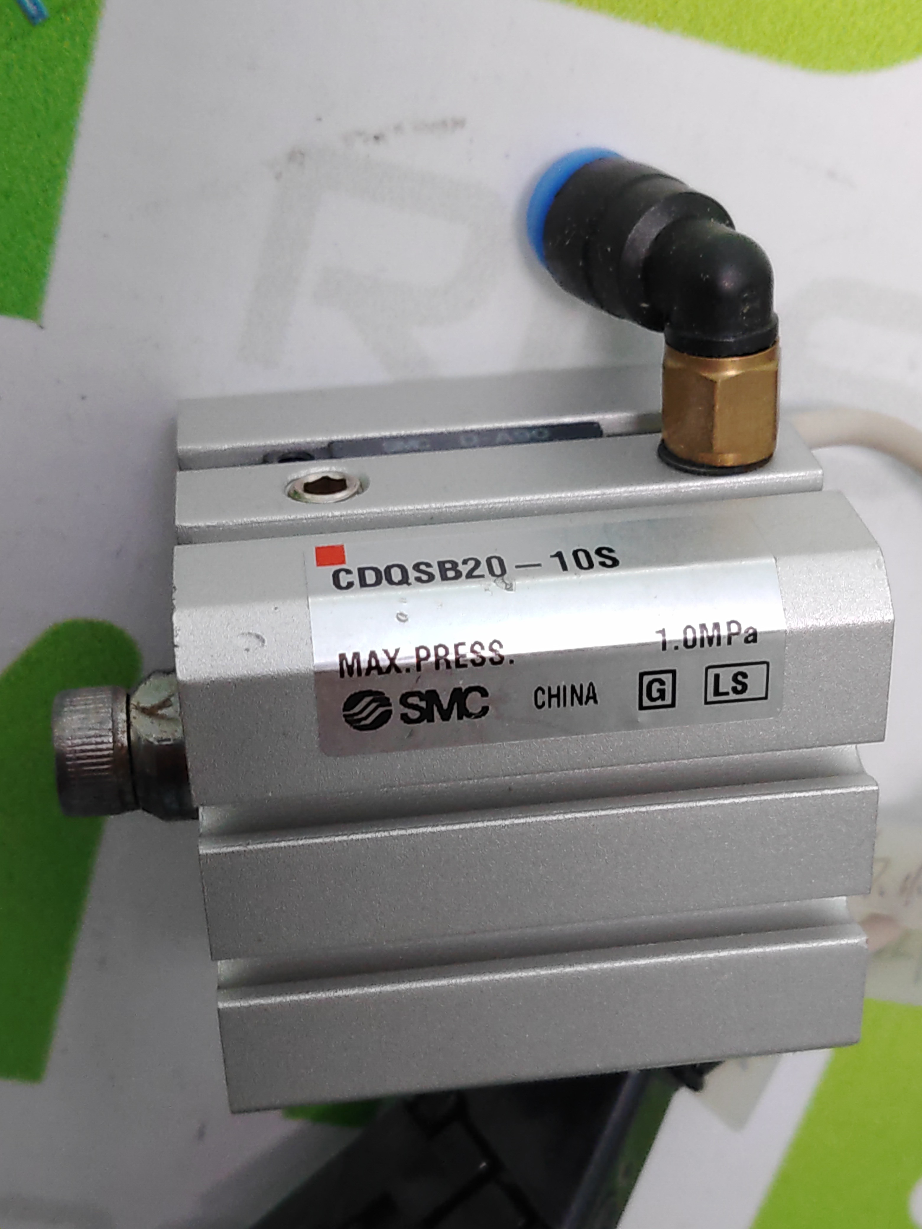 Used SMC CDQSB20-10S W/ SMC D-A9 Series Reed Switch