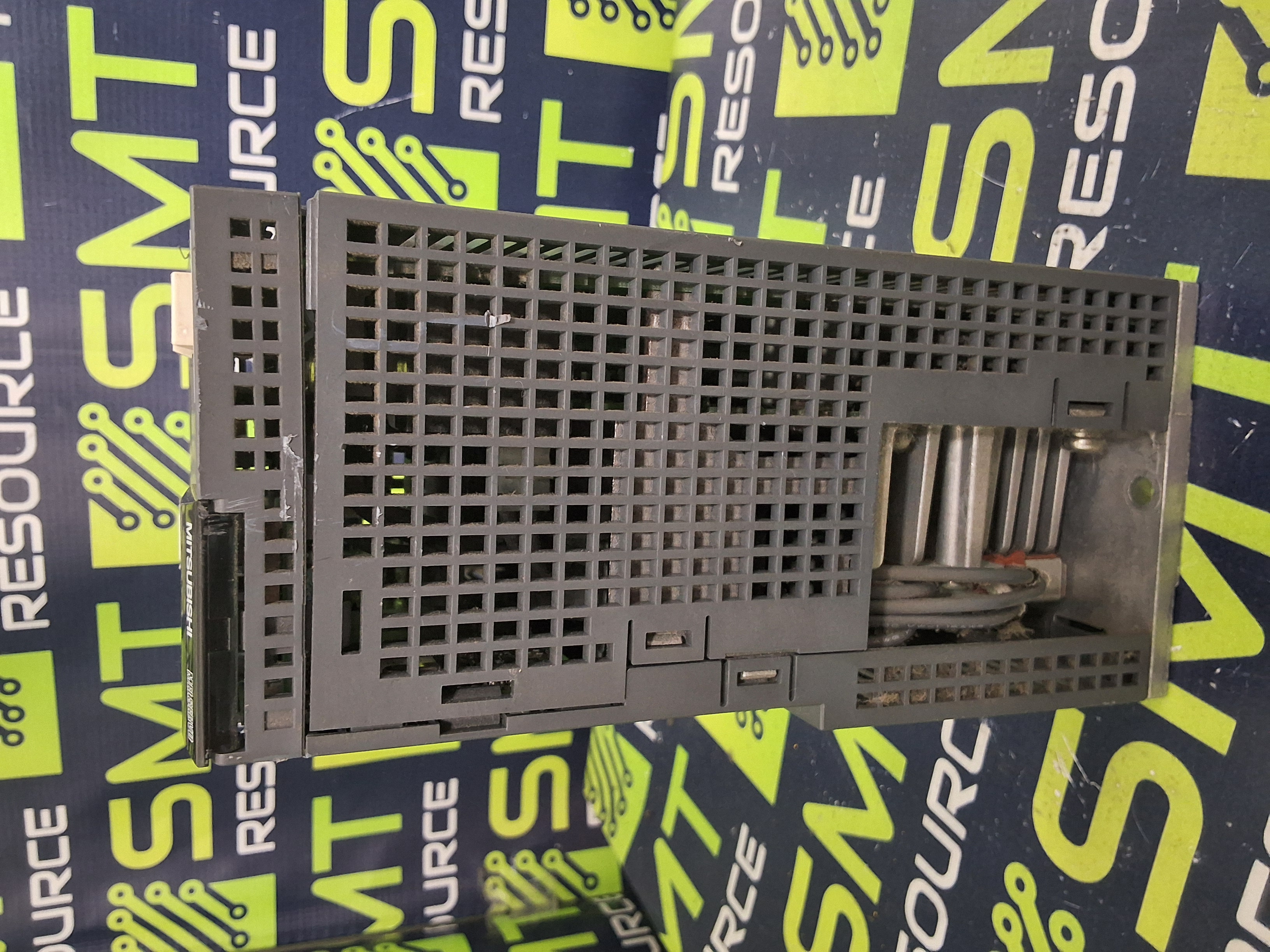 Used MITSUBISHI MR-J3-350B-KM084U607 AC SERVO DRIVE / AMPLIFIER - MELSERVO-J3 SERIES 3.5kW - PARTS ONLY