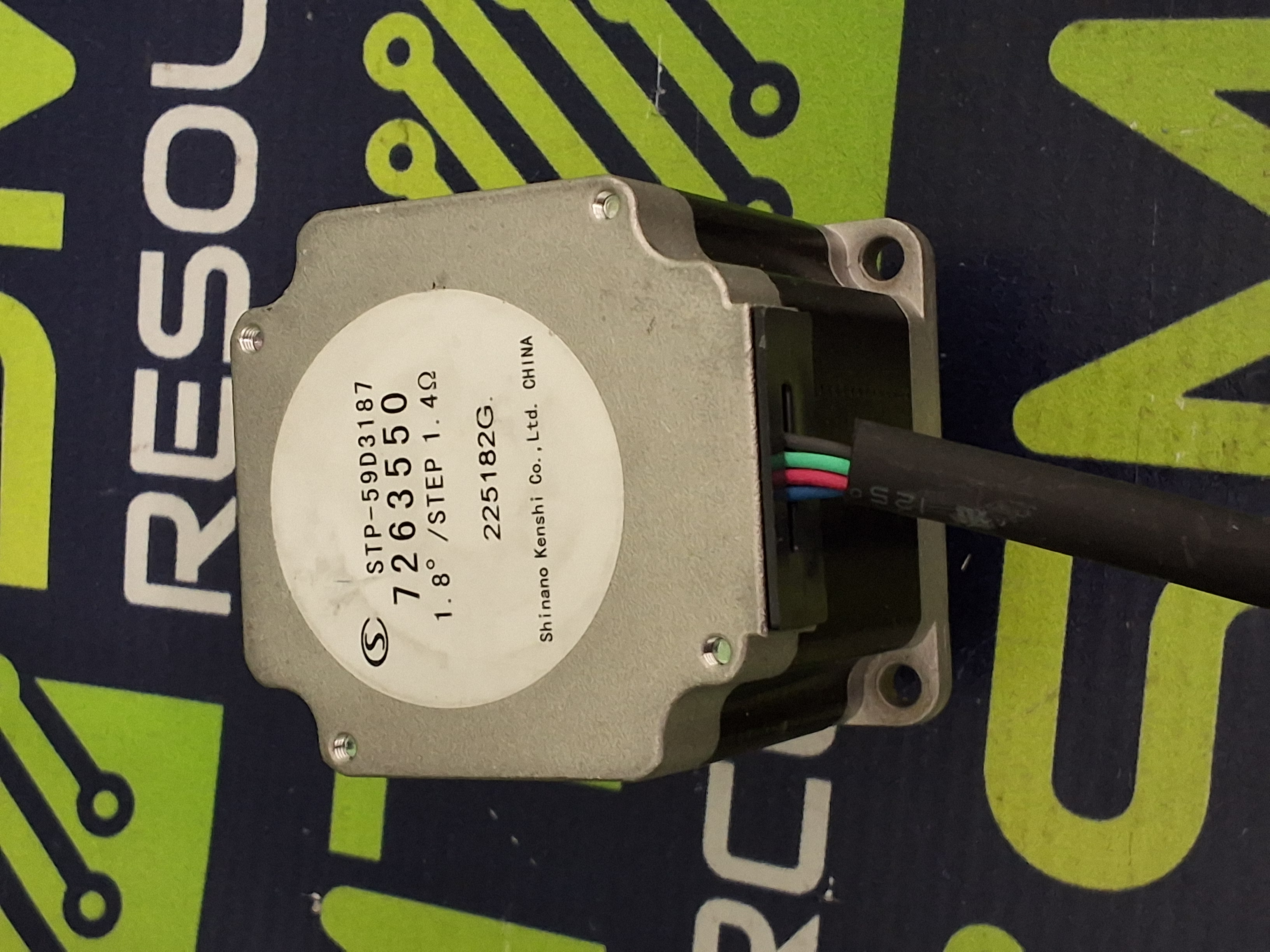Used SHINANO KENSHI CO. 7263550 STEP MOTOR STP-59D3187 225182G 